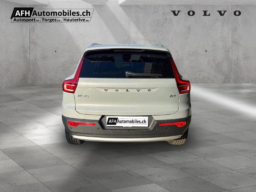 VOLVO XC40 2.0 B3 MH Core-image-3