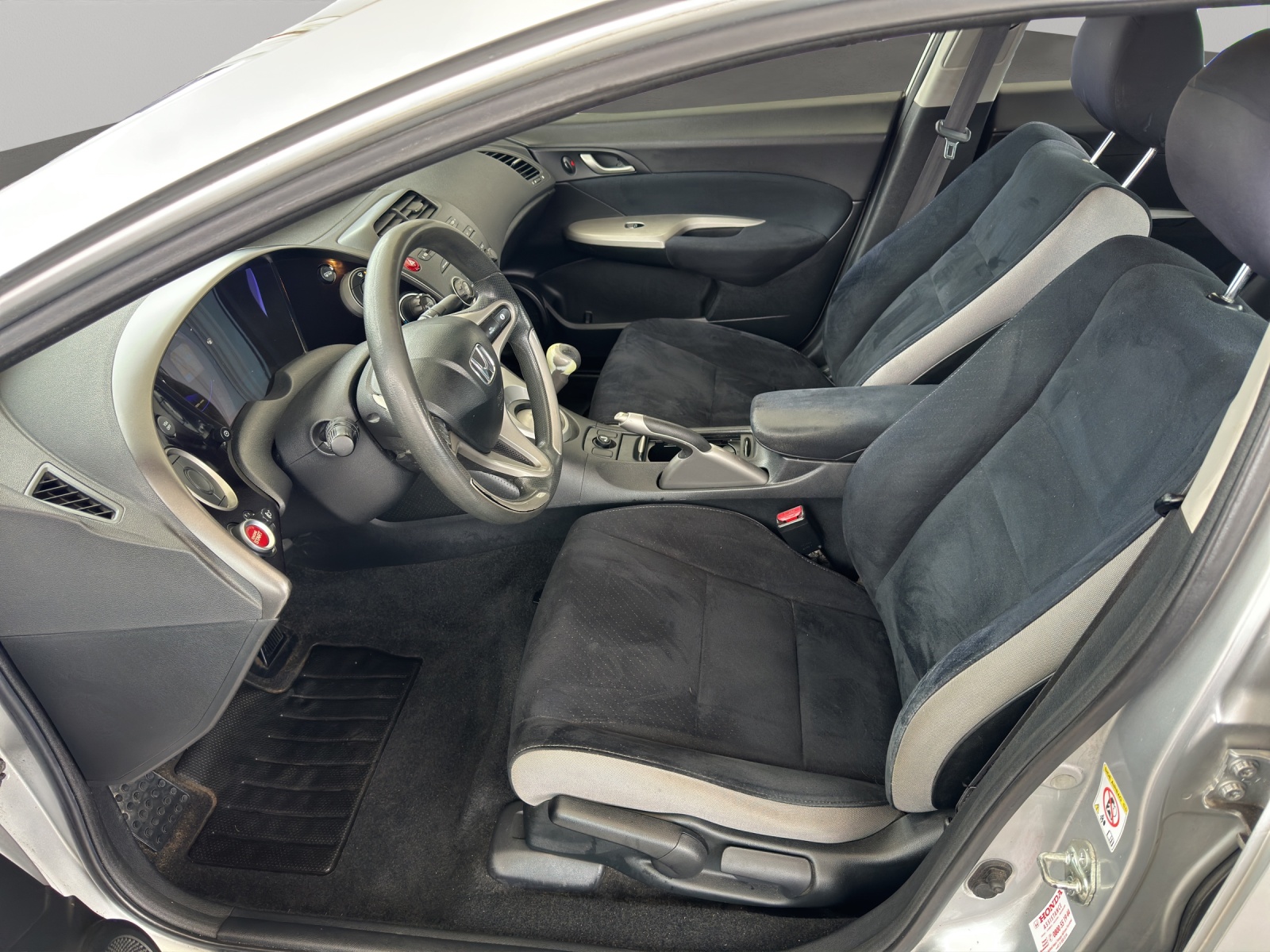 HONDA Civic 1.4i Comfort-image-9