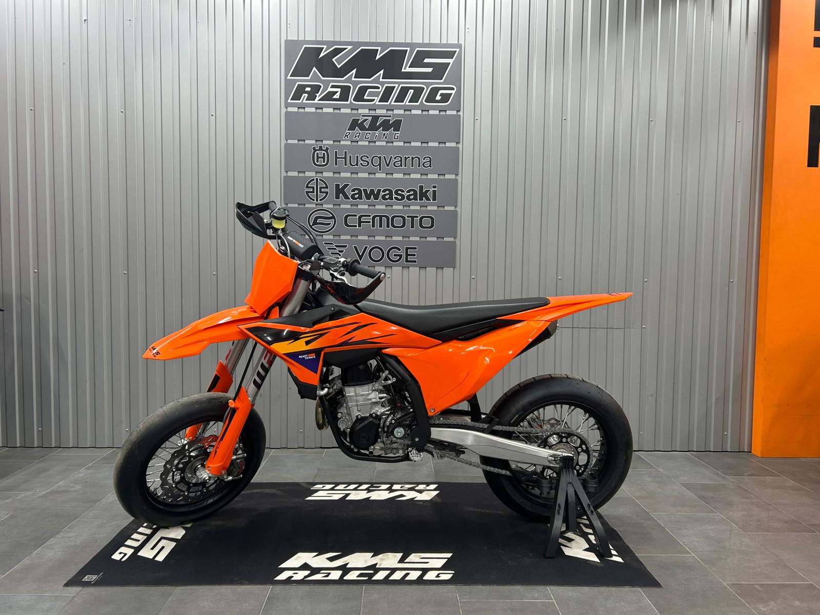 KTM 450 SMR-showroom-element-1