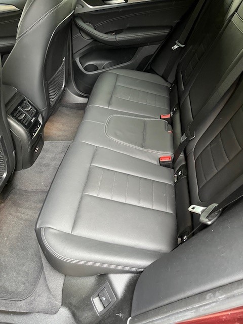 BMW iX3-image-5