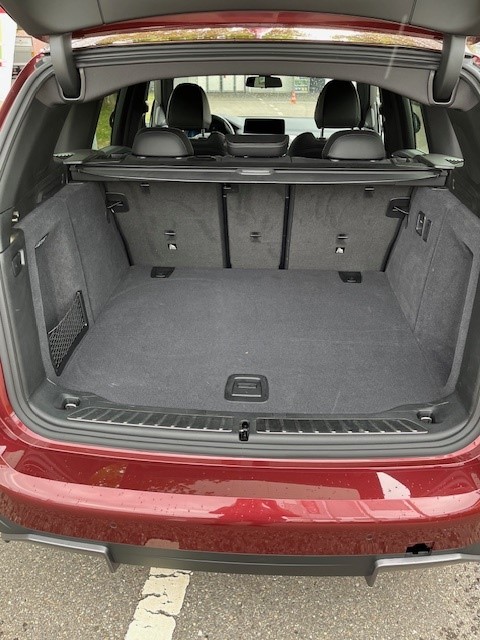BMW iX3-image-6