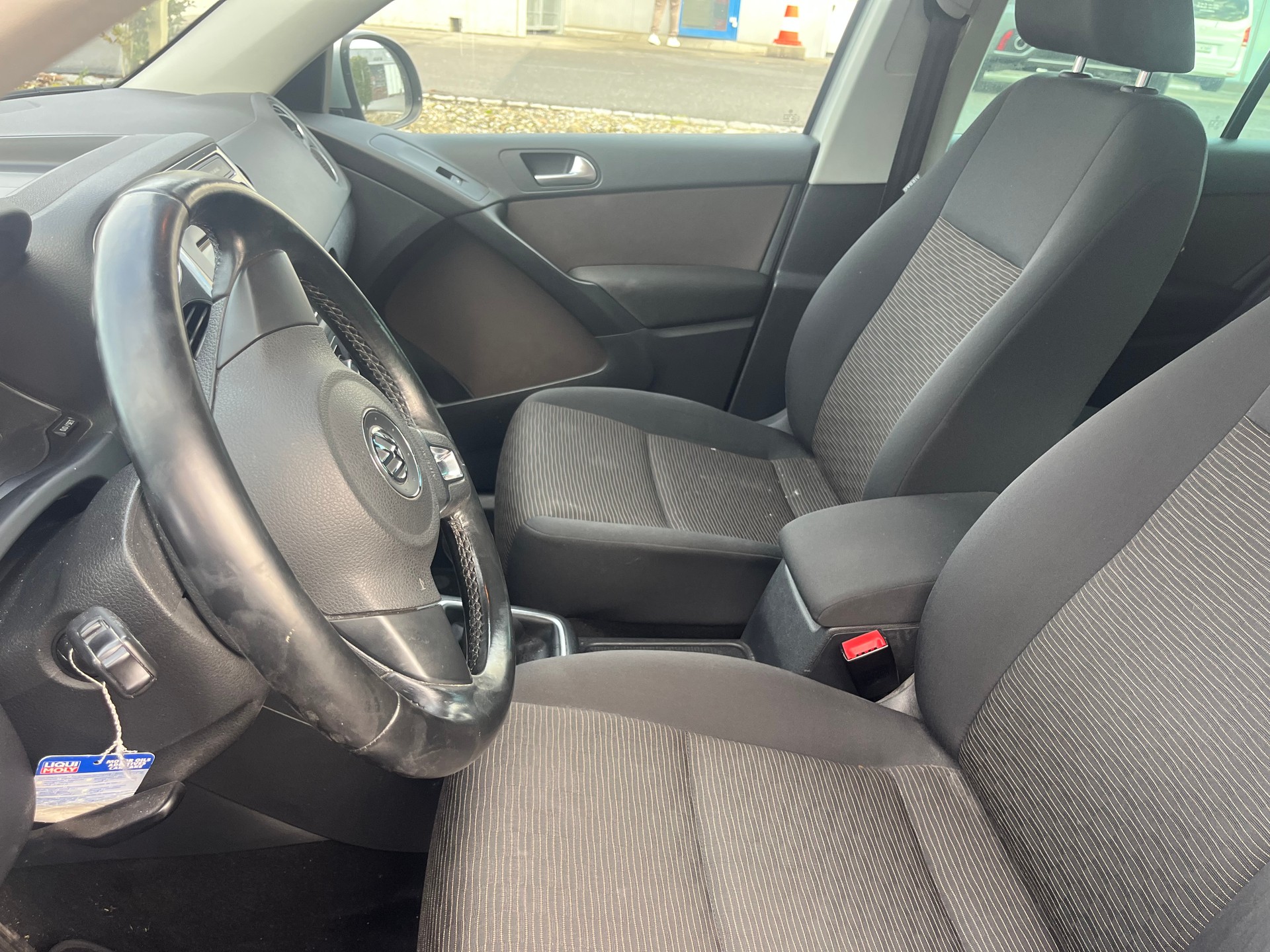 VW Tiguan 1.4 TSI BlueMotion Trend&Fun 4x2-image-11