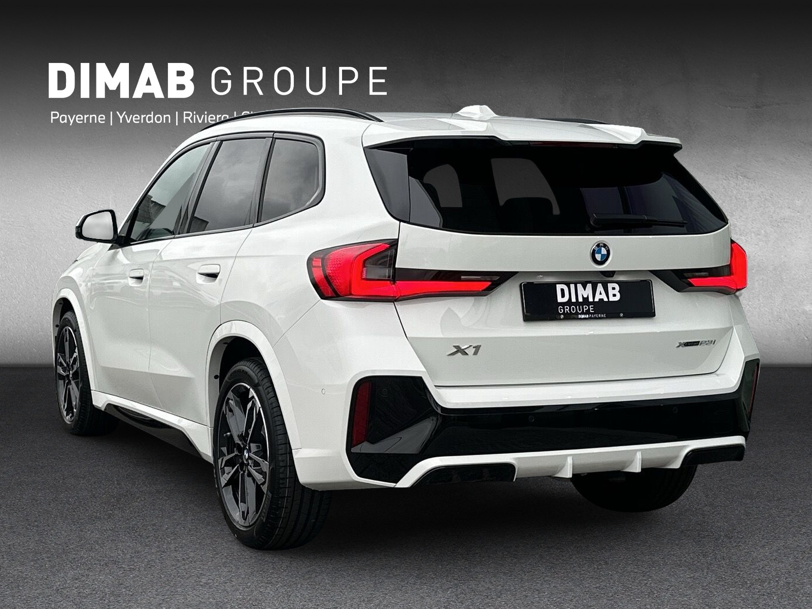 BMW X1 xDrive 23i 48V M Sport Pro **Action de leasing à 1.9%**-image-2