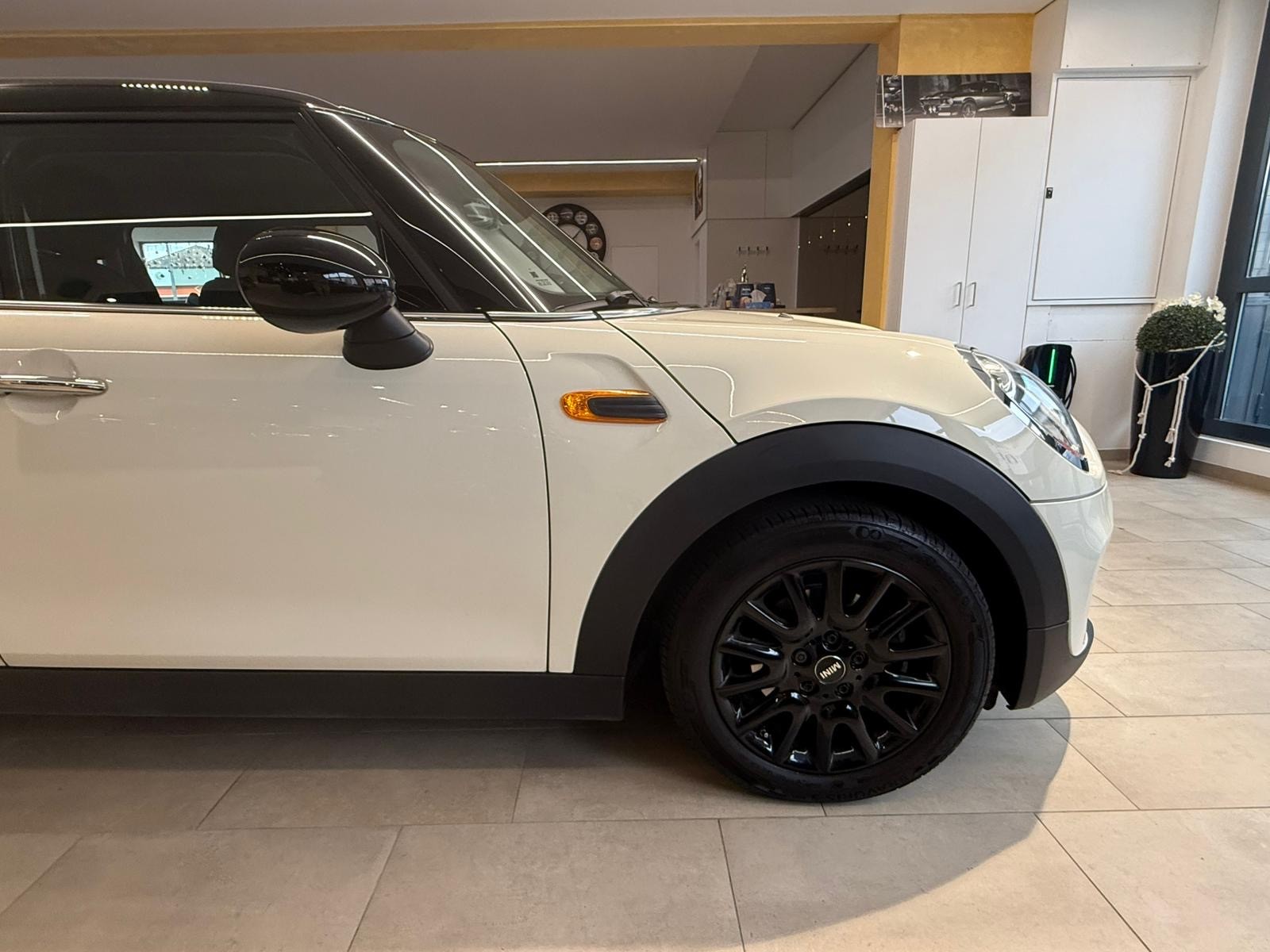 MINI Cooper-image-12