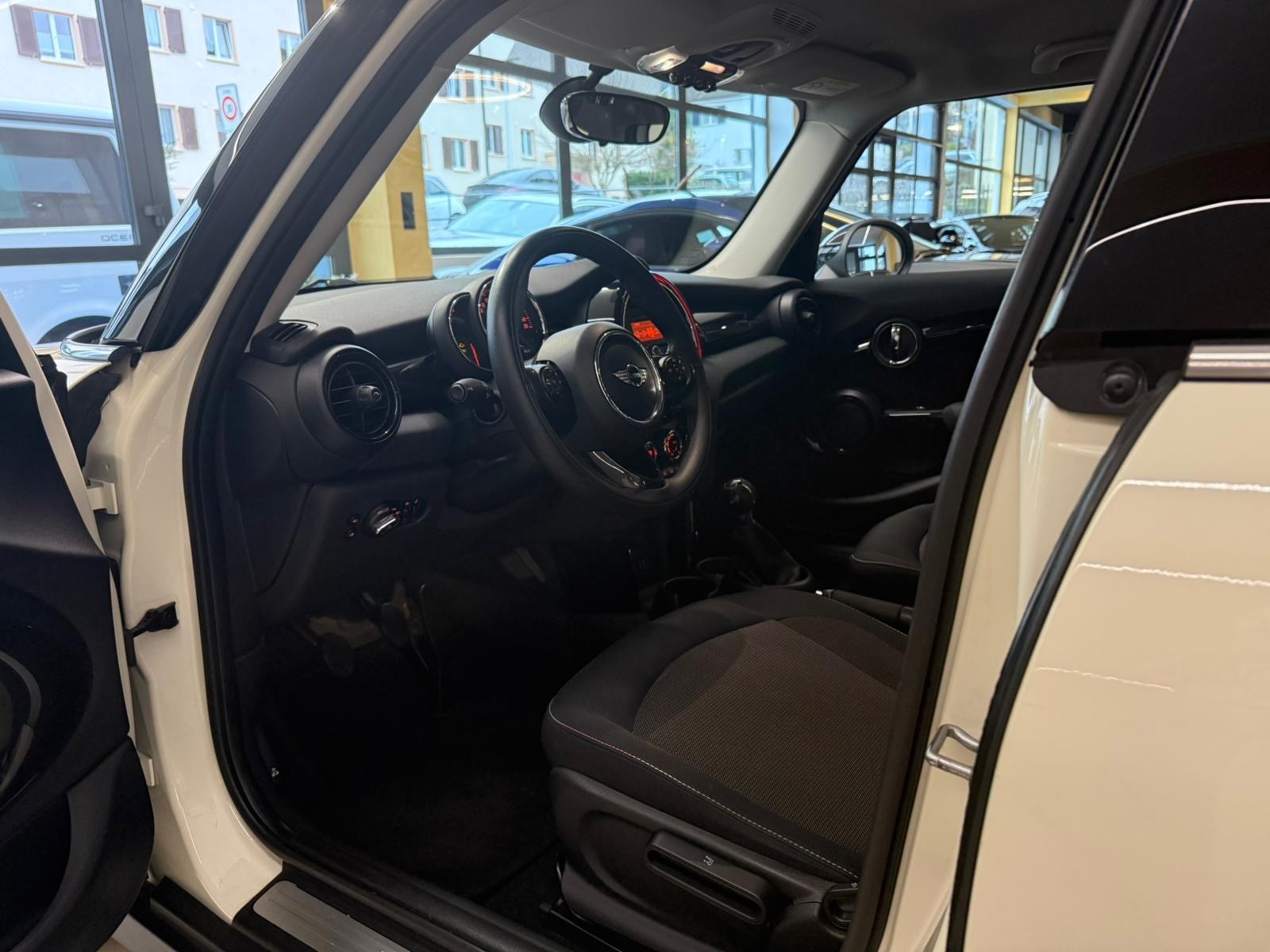 MINI Cooper-image-14