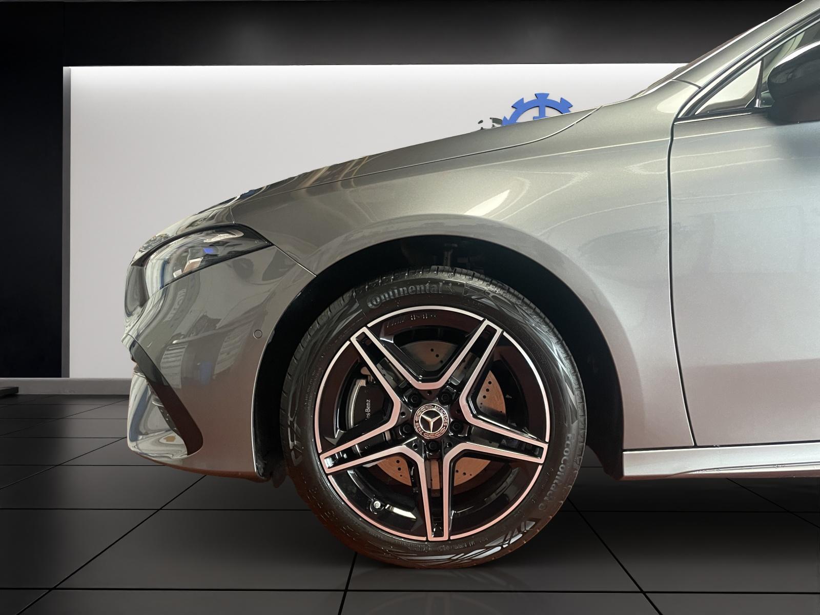 MERCEDES-BENZ A 250 e EQ Star AMG Line-image-9