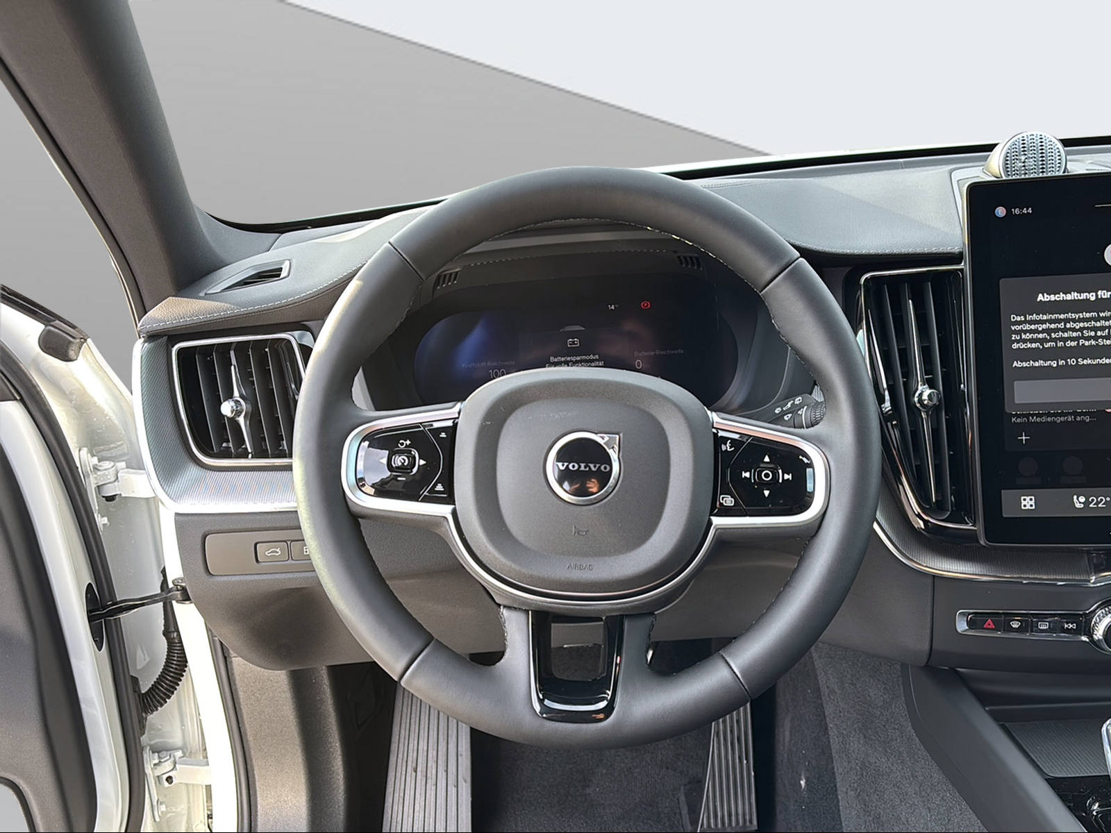 VOLVO XC60 T6 eAWD PluginHybrid Black Edition Geartronic-image-10
