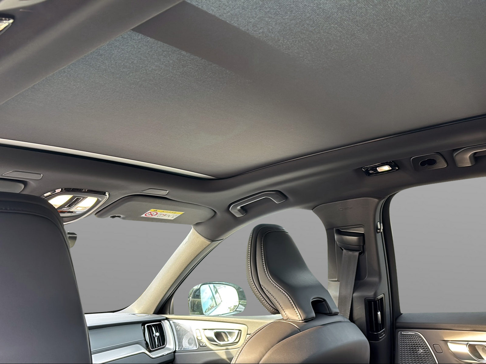 VOLVO XC60 T6 eAWD PluginHybrid Black Edition Geartronic-image-16