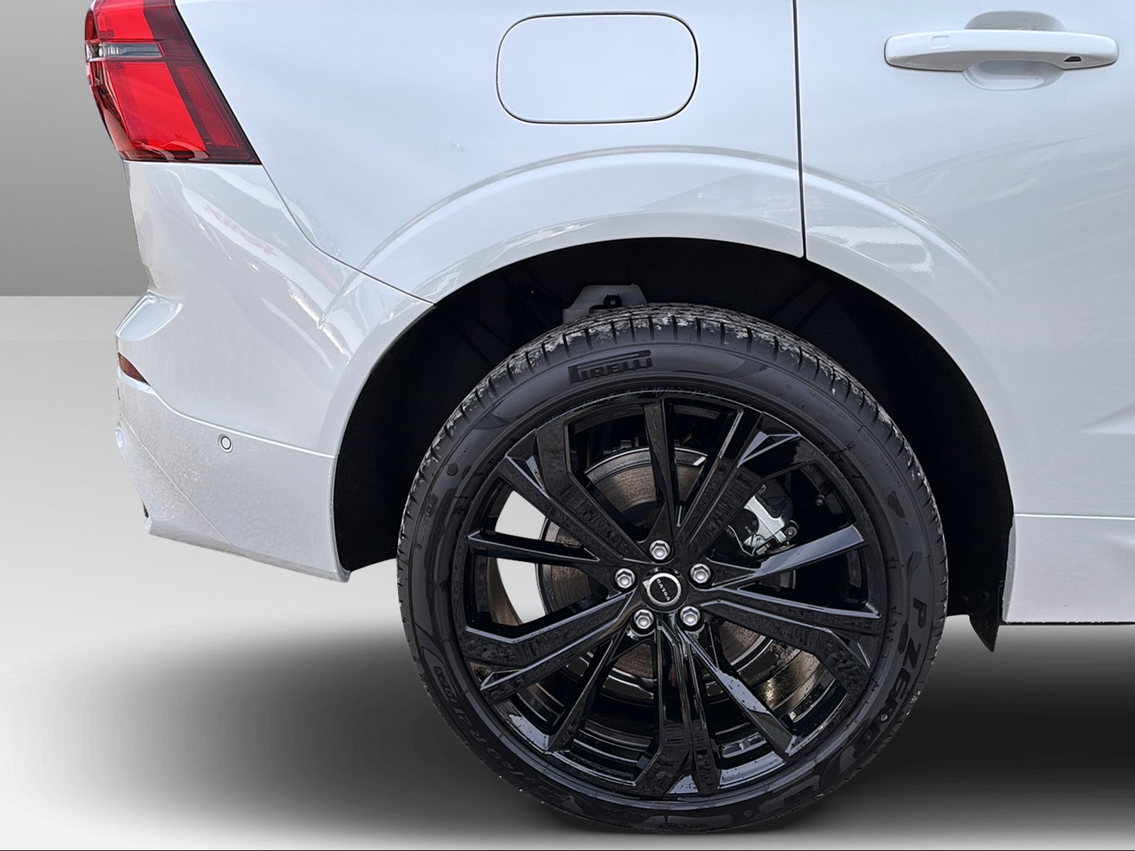 VOLVO XC60 T6 eAWD PluginHybrid Black Edition Geartronic-image-14