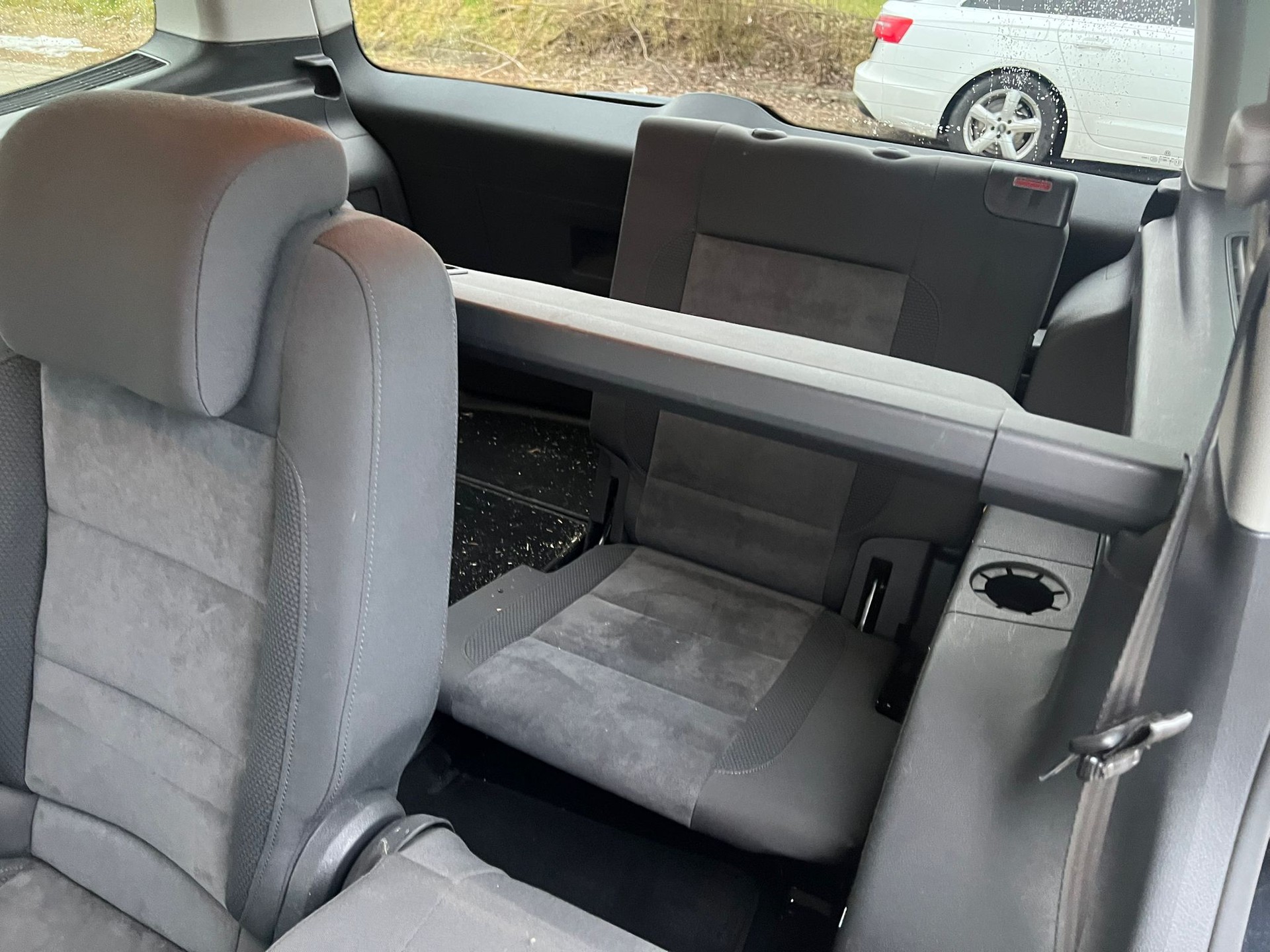 VW Touran 1.4 TSI Highline-image-11