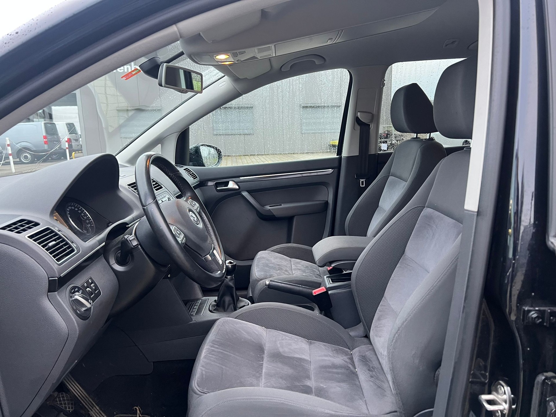 VW Touran 1.4 TSI Highline-image-10
