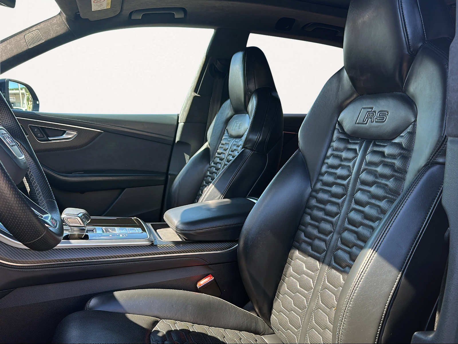 AUDI RSQ8 quattro tiptronic-image-5