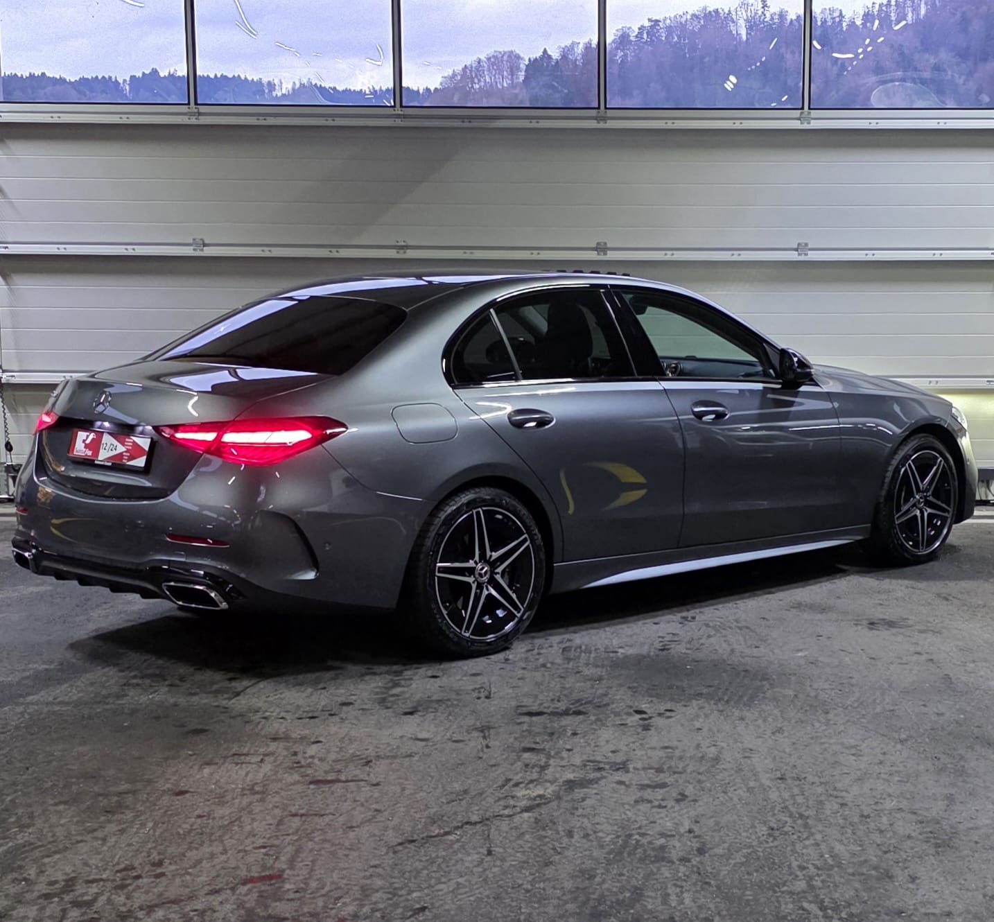 MERCEDES-BENZ C 200 AMG LINE *Ambientebeleuchtung*Schiebedach*Sitzheizung*Elektrische Sitze*Rückfahrkamera*-image-4