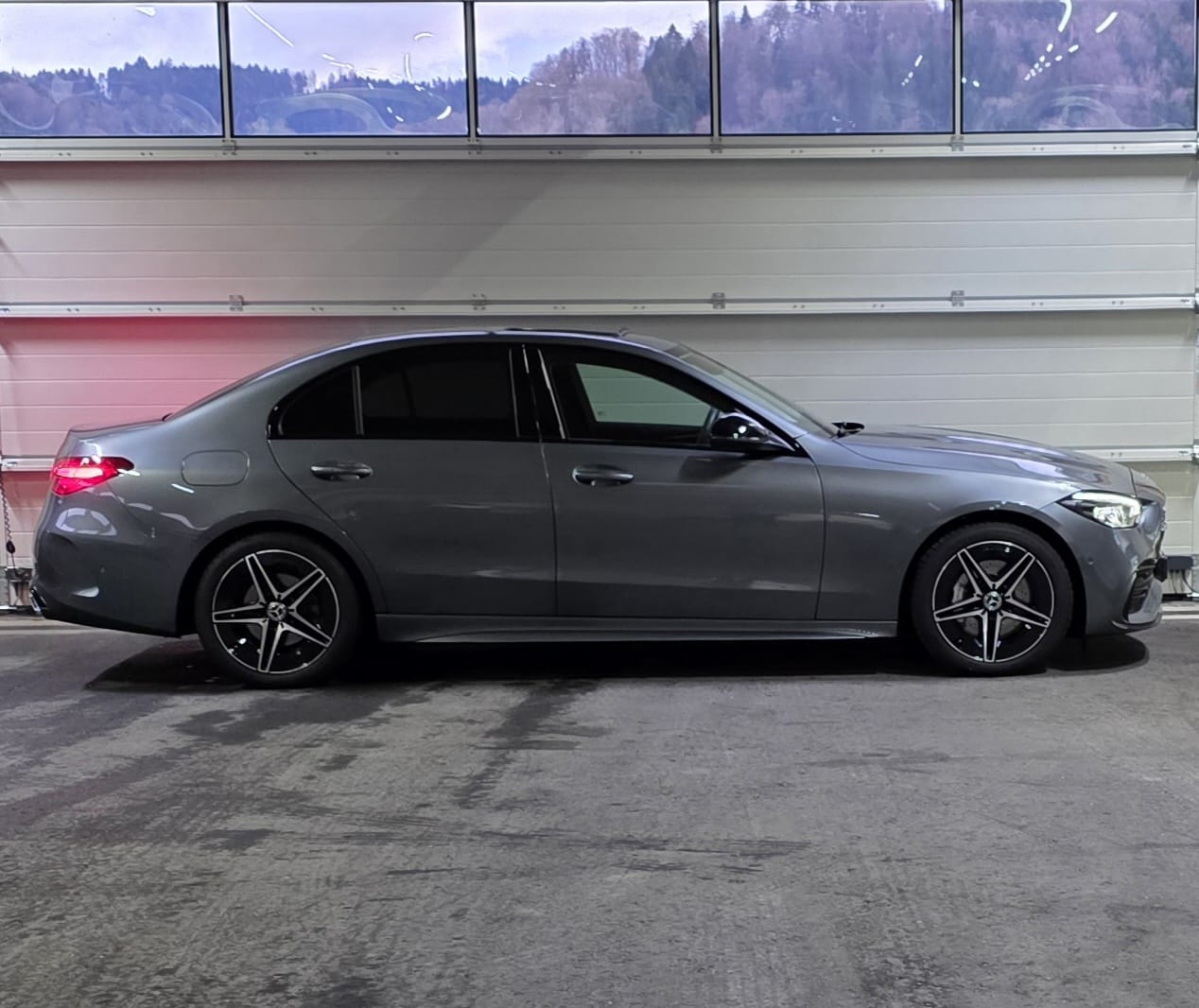 MERCEDES-BENZ C 200 AMG LINE *Ambientebeleuchtung*Schiebedach*Sitzheizung*Elektrische Sitze*Rückfahrkamera*-image-5