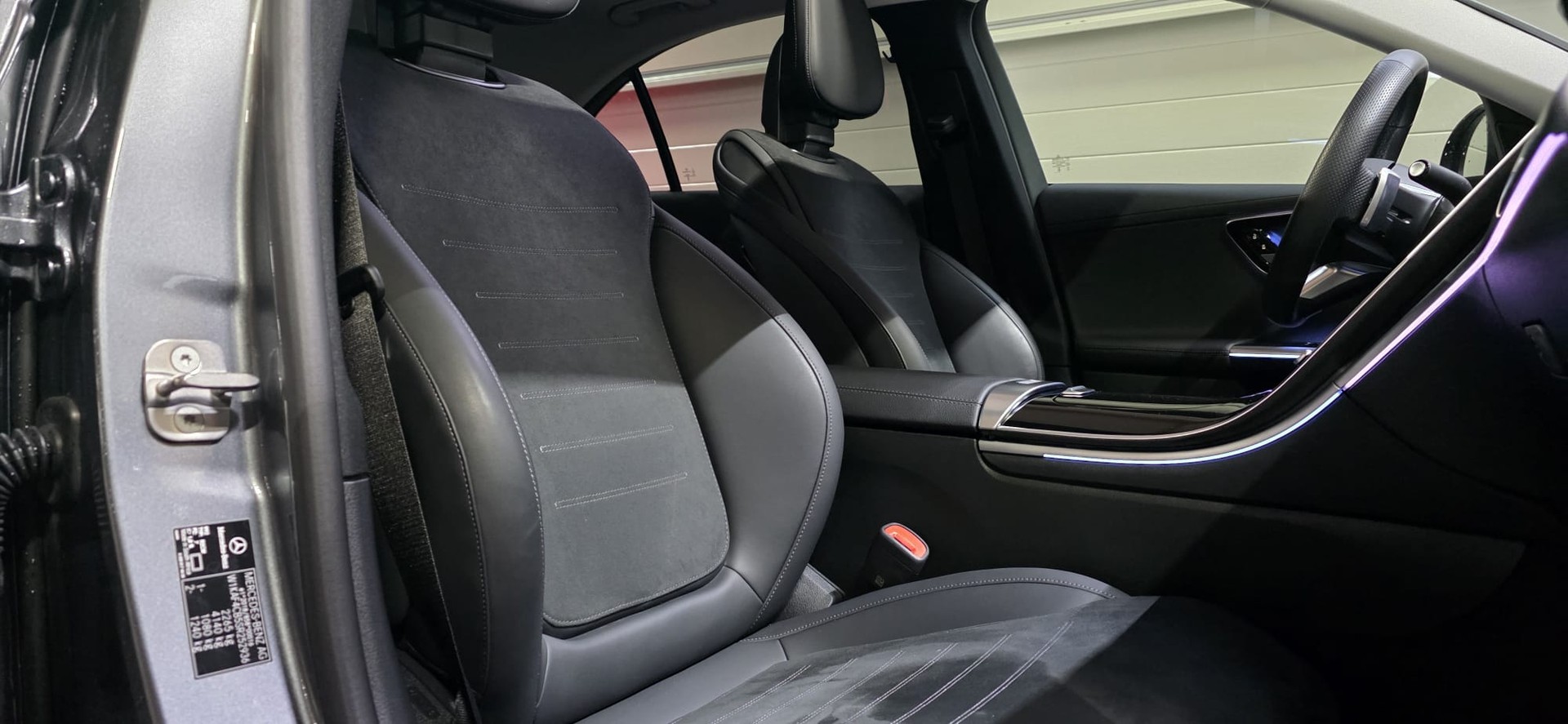 MERCEDES-BENZ C 200 AMG LINE *Ambientebeleuchtung*Schiebedach*Sitzheizung*Elektrische Sitze*Rückfahrkamera*-image-23