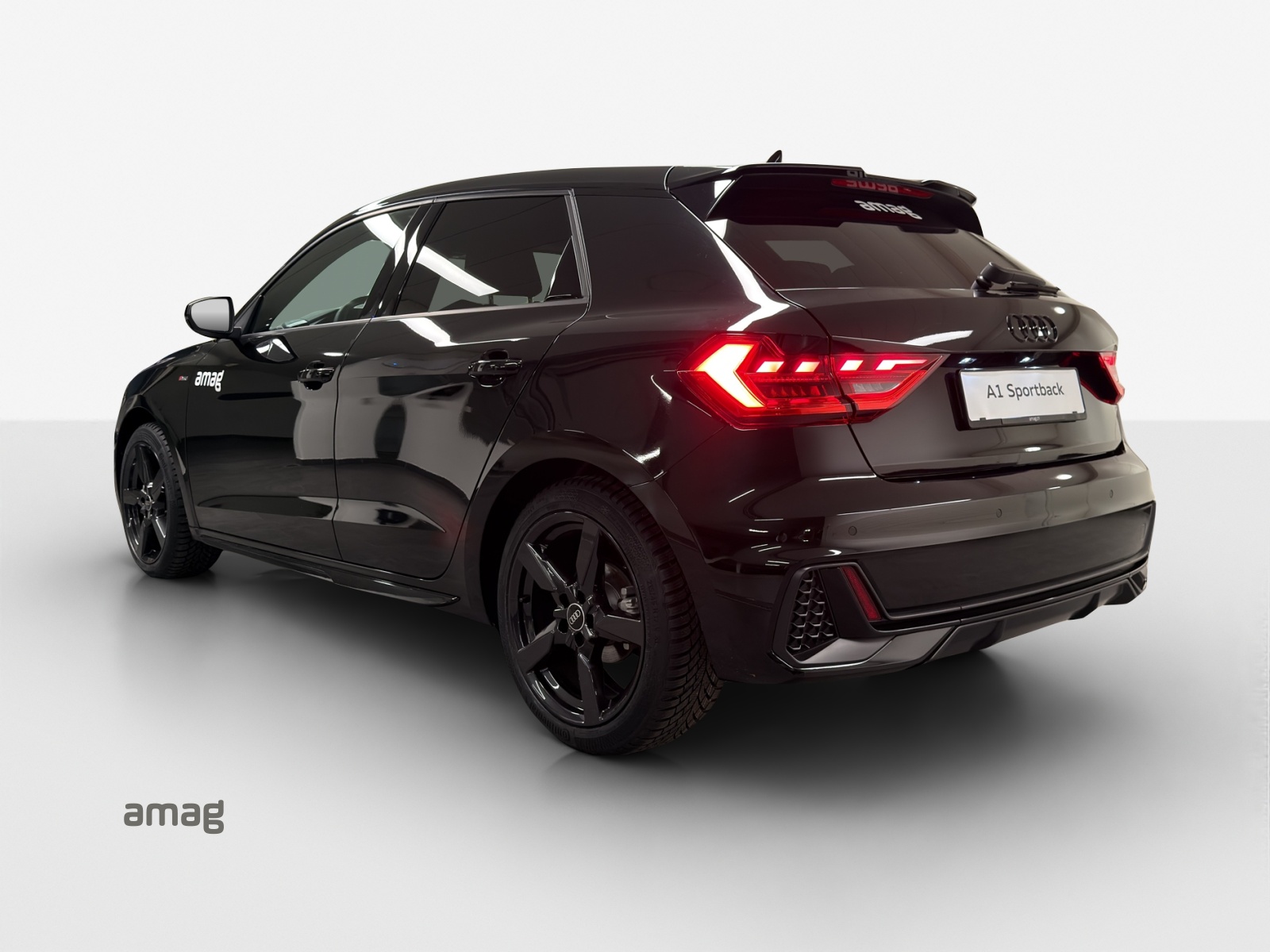 AUDI A1 Sportback 35 TFSI S Line S-tronic-image-2