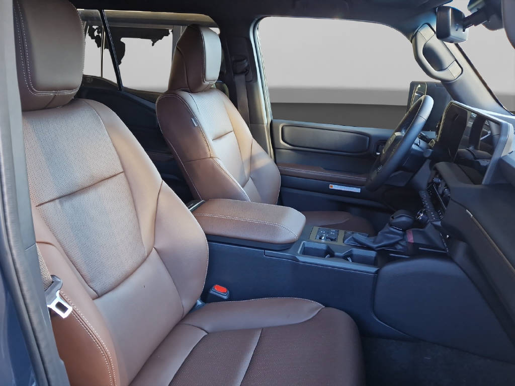 TOYOTA Land Cruiser 2.8 D 48V Invinci 48095/007-image-9