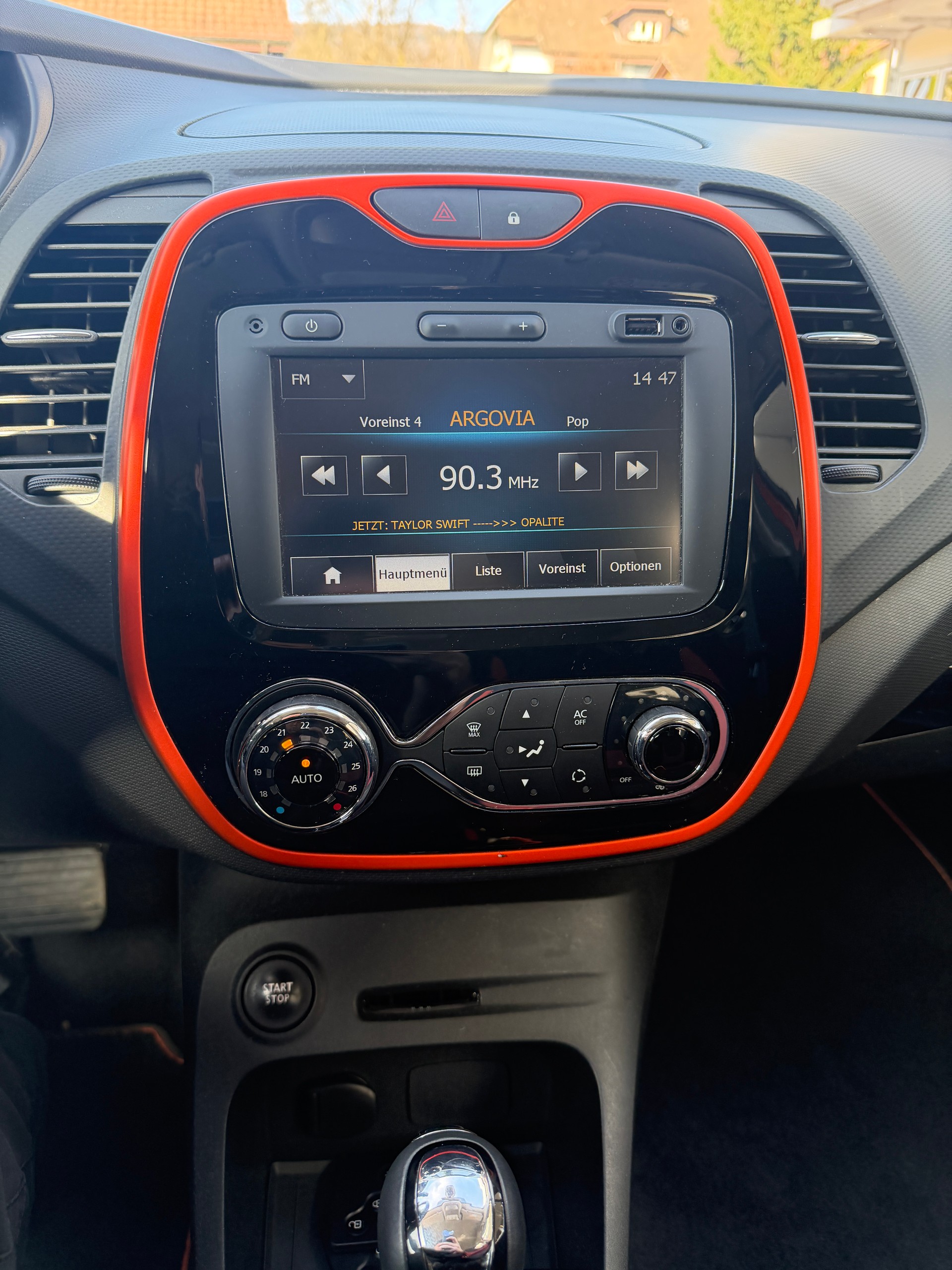 RENAULT Captur 1.2 TCe Privilege EDC-image-7