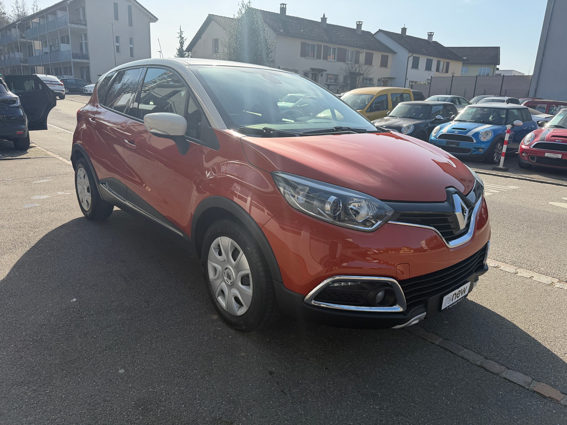 RENAULT Captur 1.2 TCe Privilege EDC-showroom-element-2