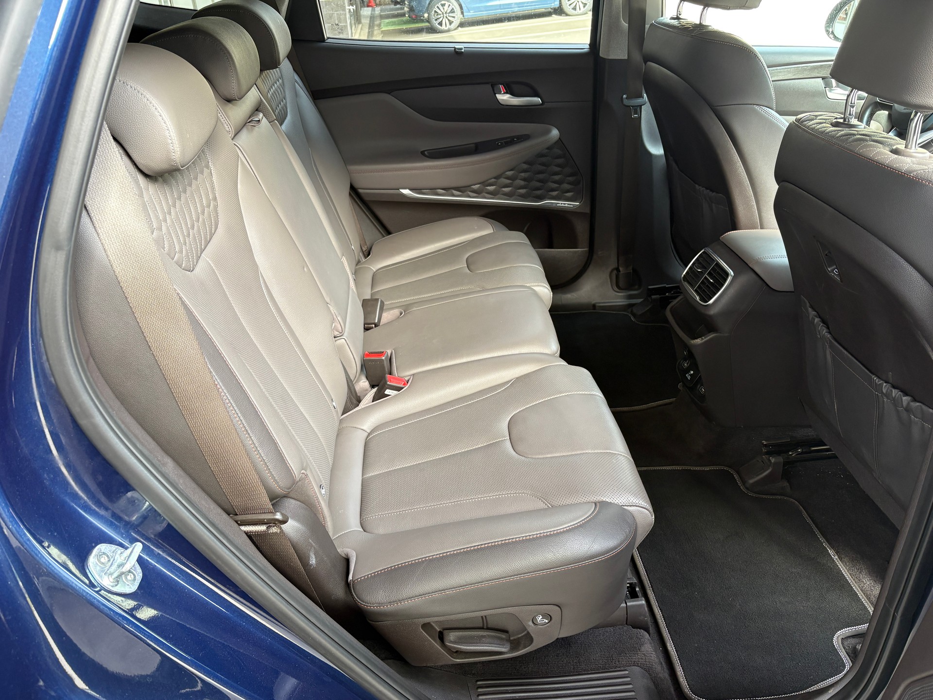HYUNDAI Santa Fe 2.2 CRDI Vertex 4WD Automatic-image-10