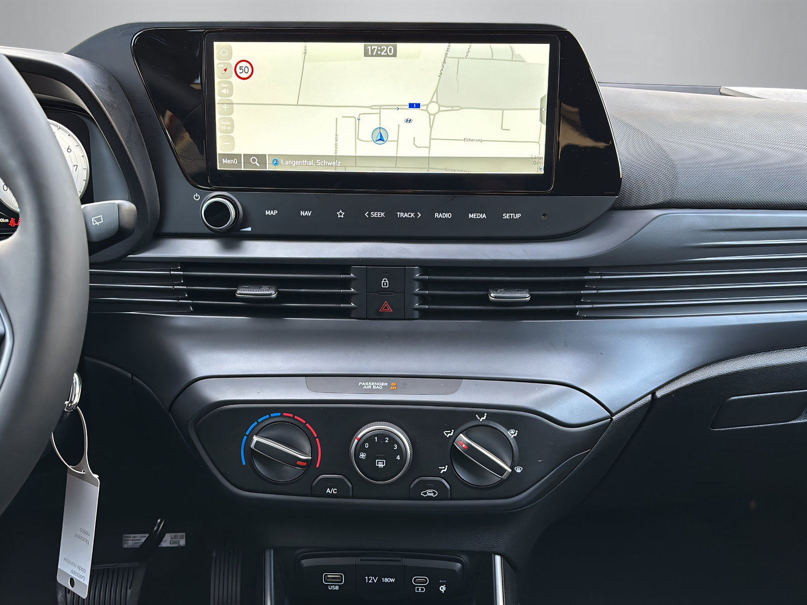 HYUNDAI i20 1.0 T-GDi Amplia-image-14