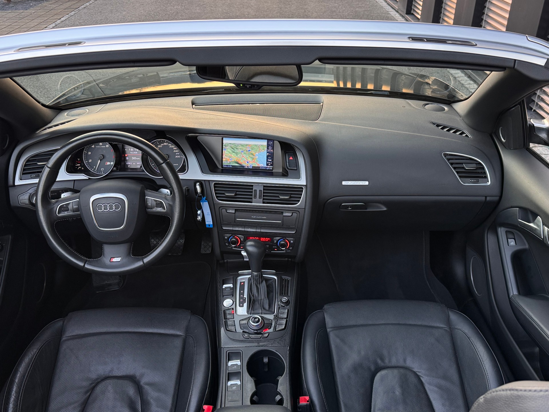 AUDI S5 Cabrio 3.0 TFSI quattro S-tronic-image-13