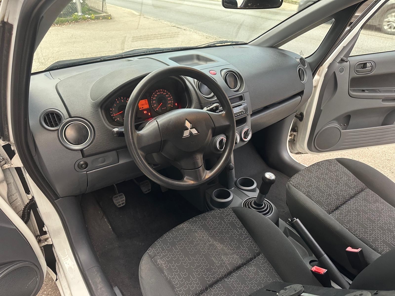 MITSUBISHI Colt 1.1 12V-image-7
