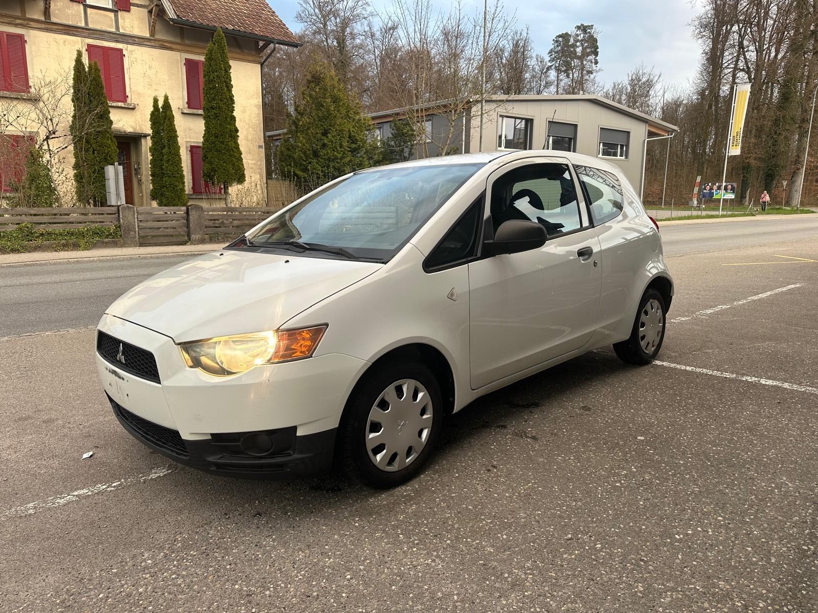 MITSUBISHI Colt 1.1 12V-image-1