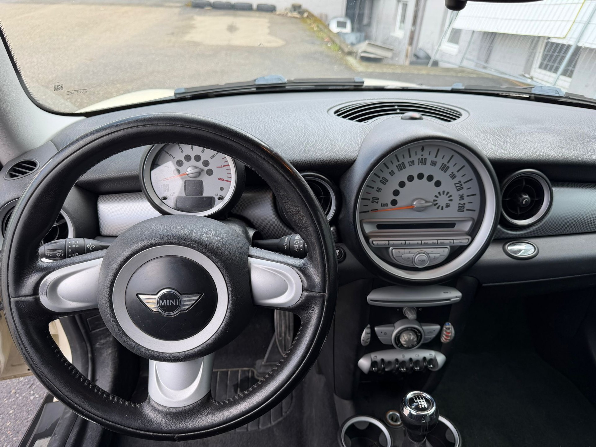MINI Cooper S-image-12