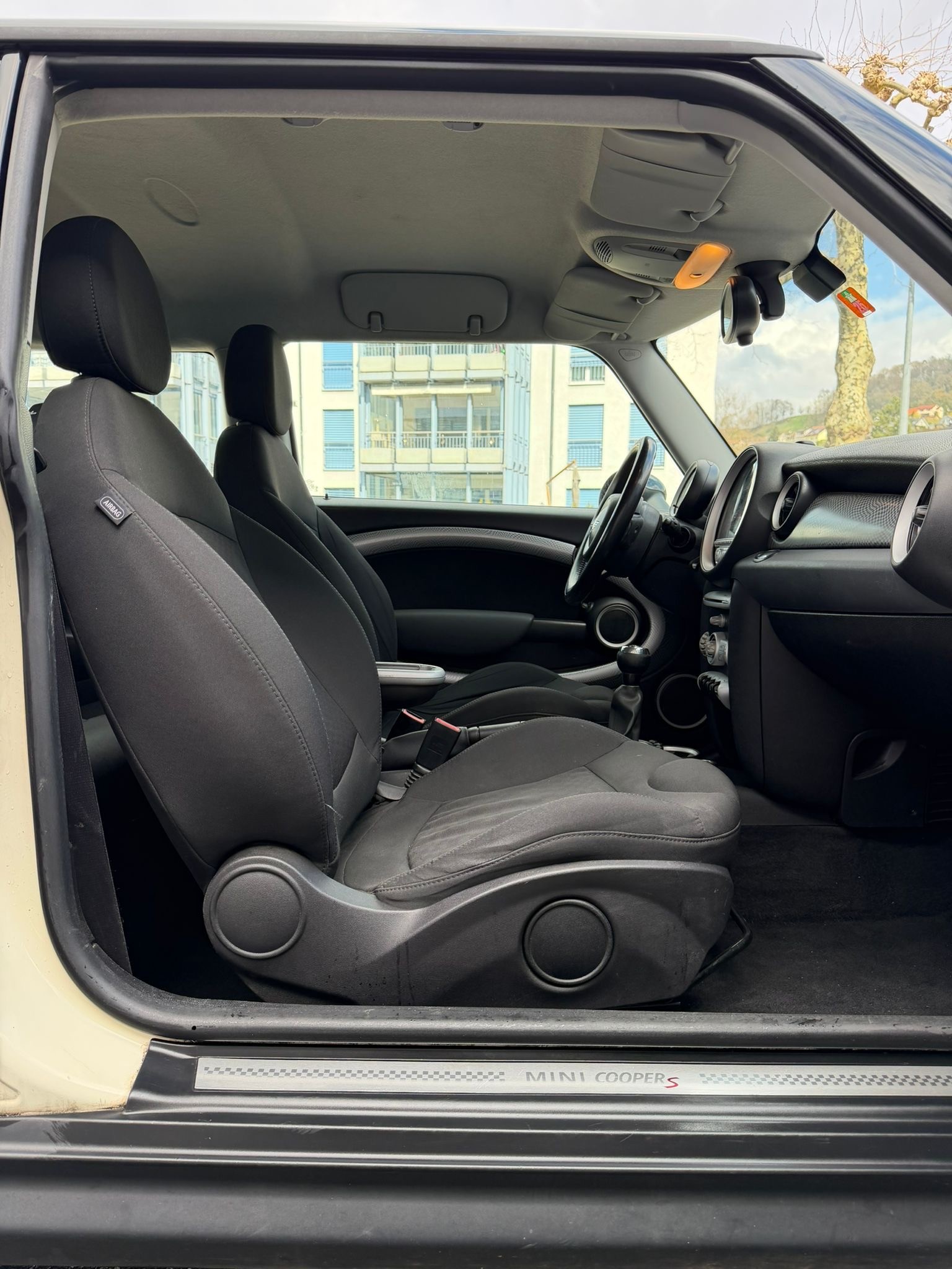 MINI Cooper S-image-8