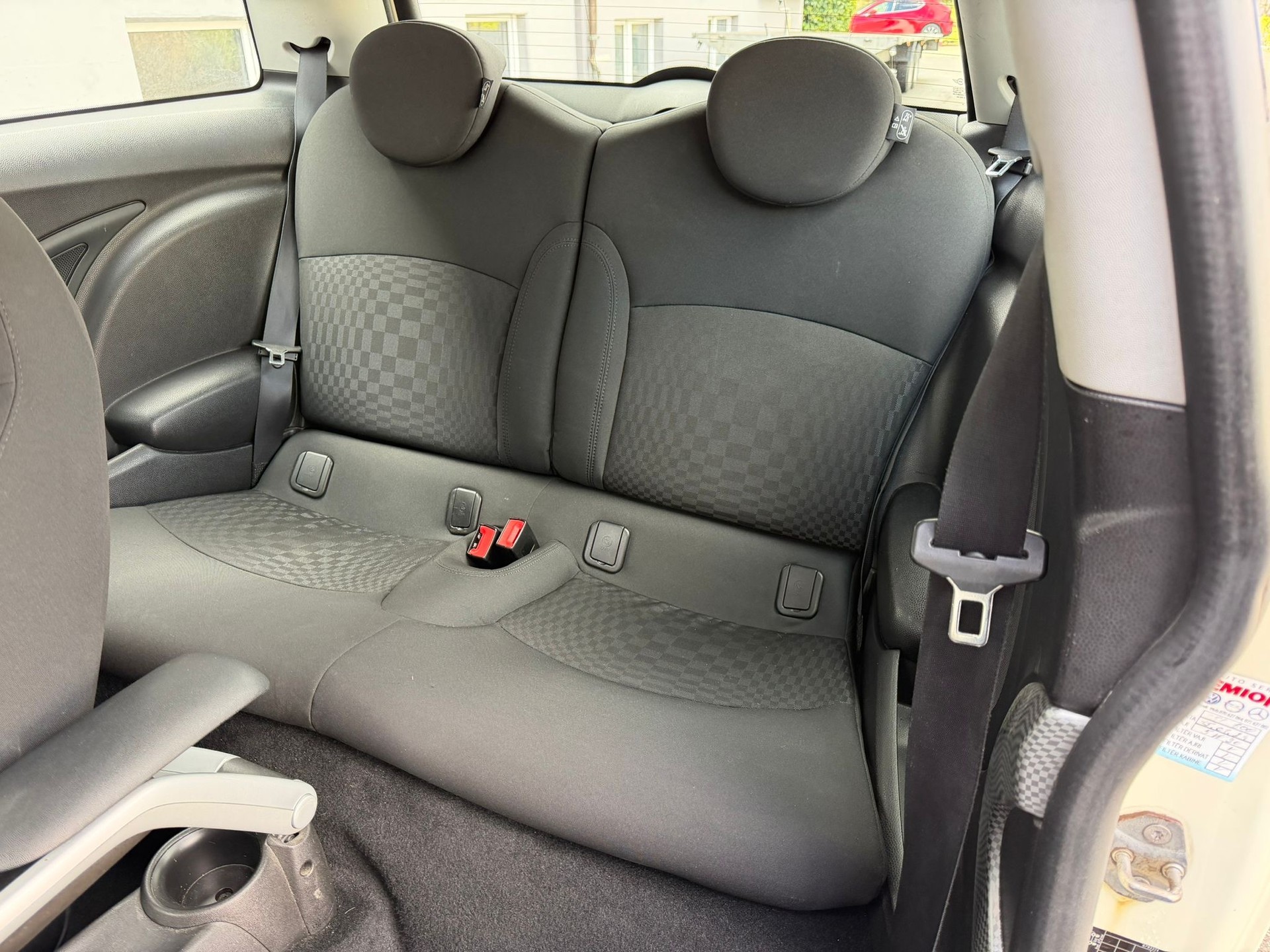 MINI Cooper S-image-10