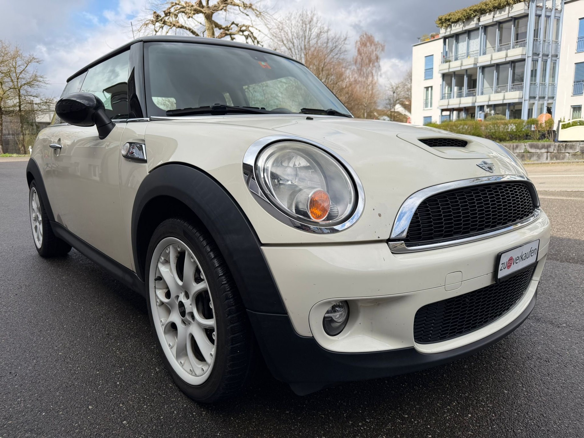 MINI Cooper S-image-2