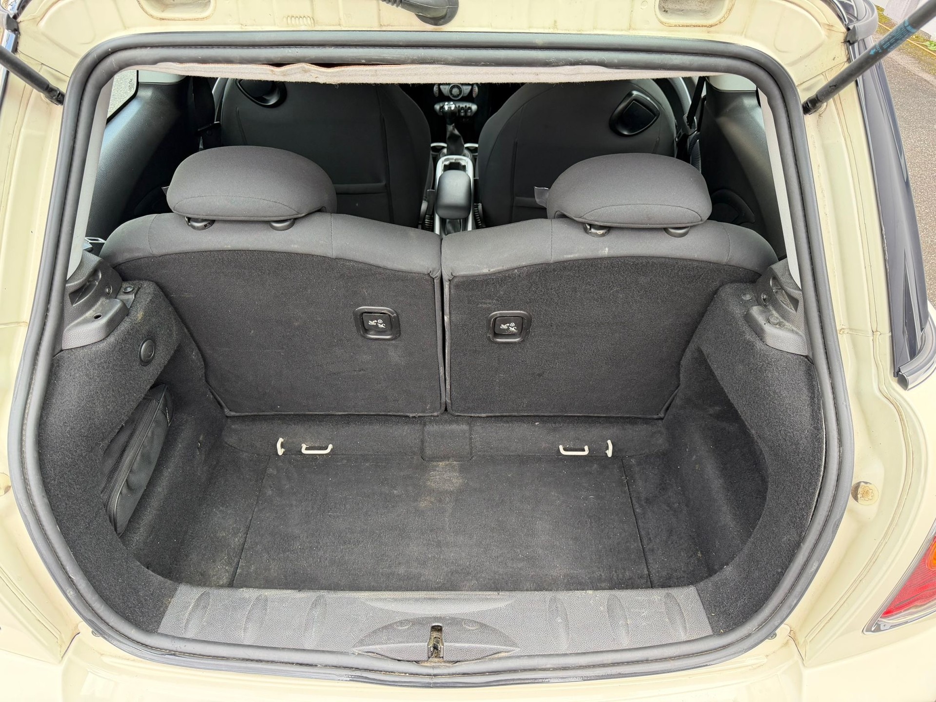 MINI Cooper S-image-11