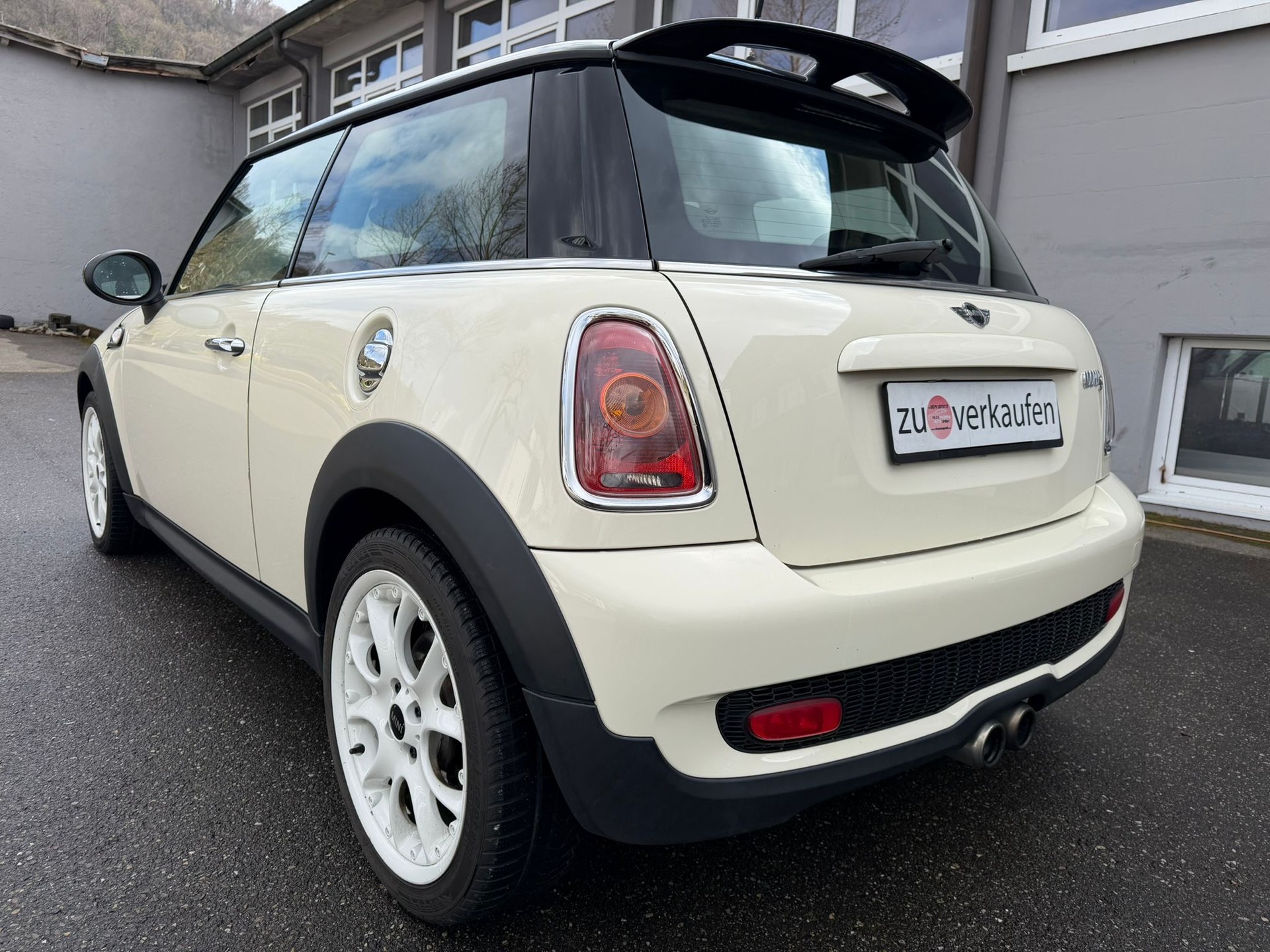 MINI Cooper S-image-6