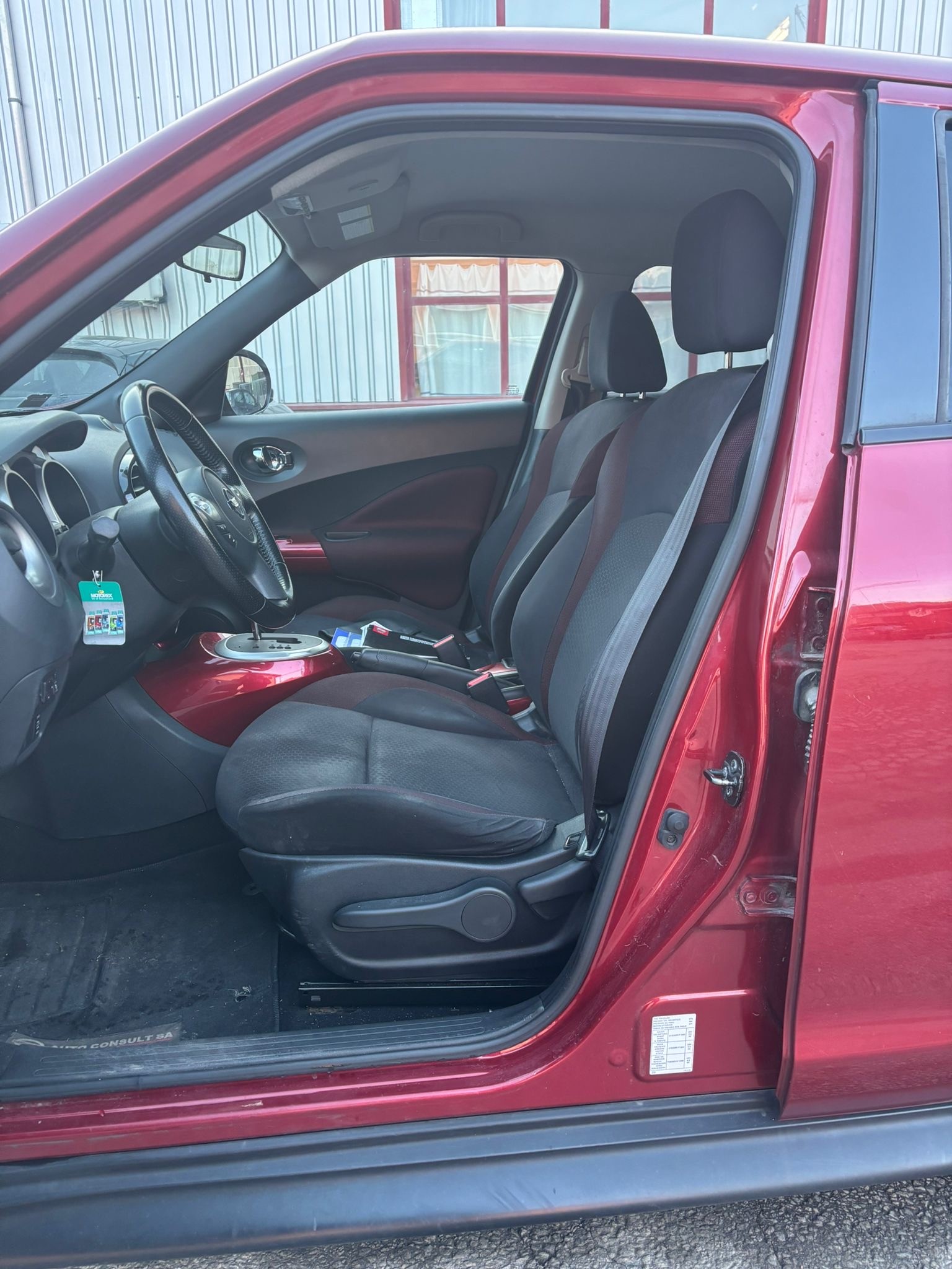 NISSAN Juke 1.6 DIG-T tekna 4x4 Xtronic M-CVT-image-7