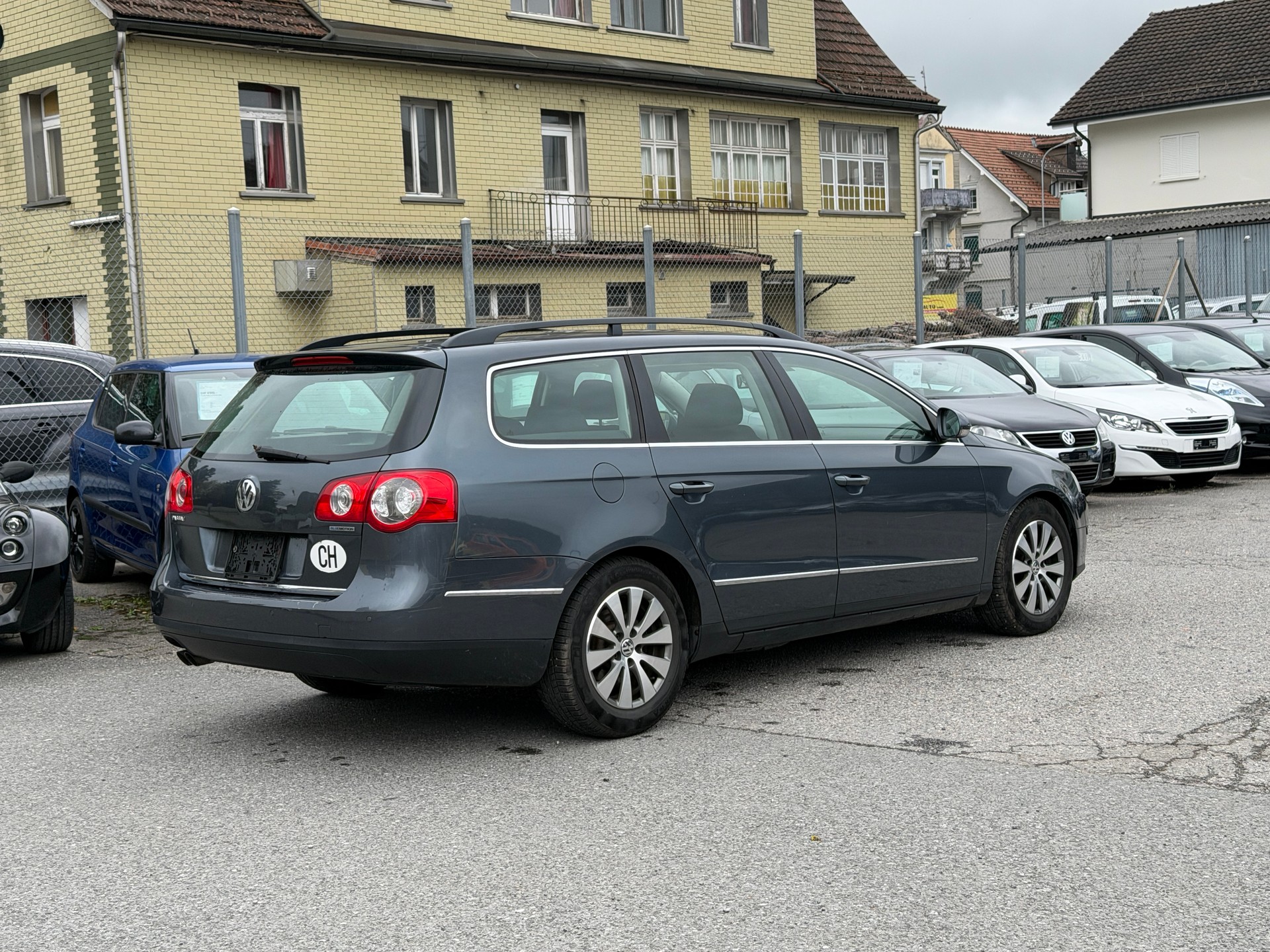 VW Passat Variant 2.0 TDI BlueMotion Comfortline-image-11