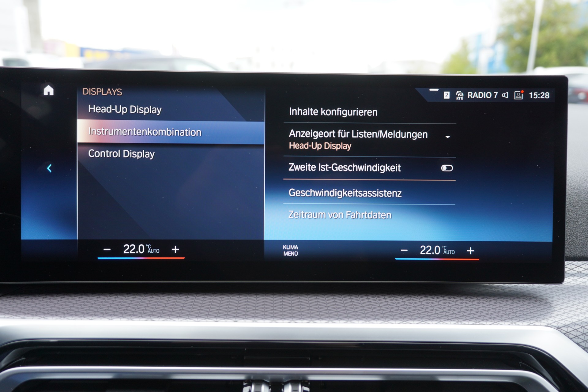BMW 320d xDrive 48V Touring Steptronic M Sport-image-34