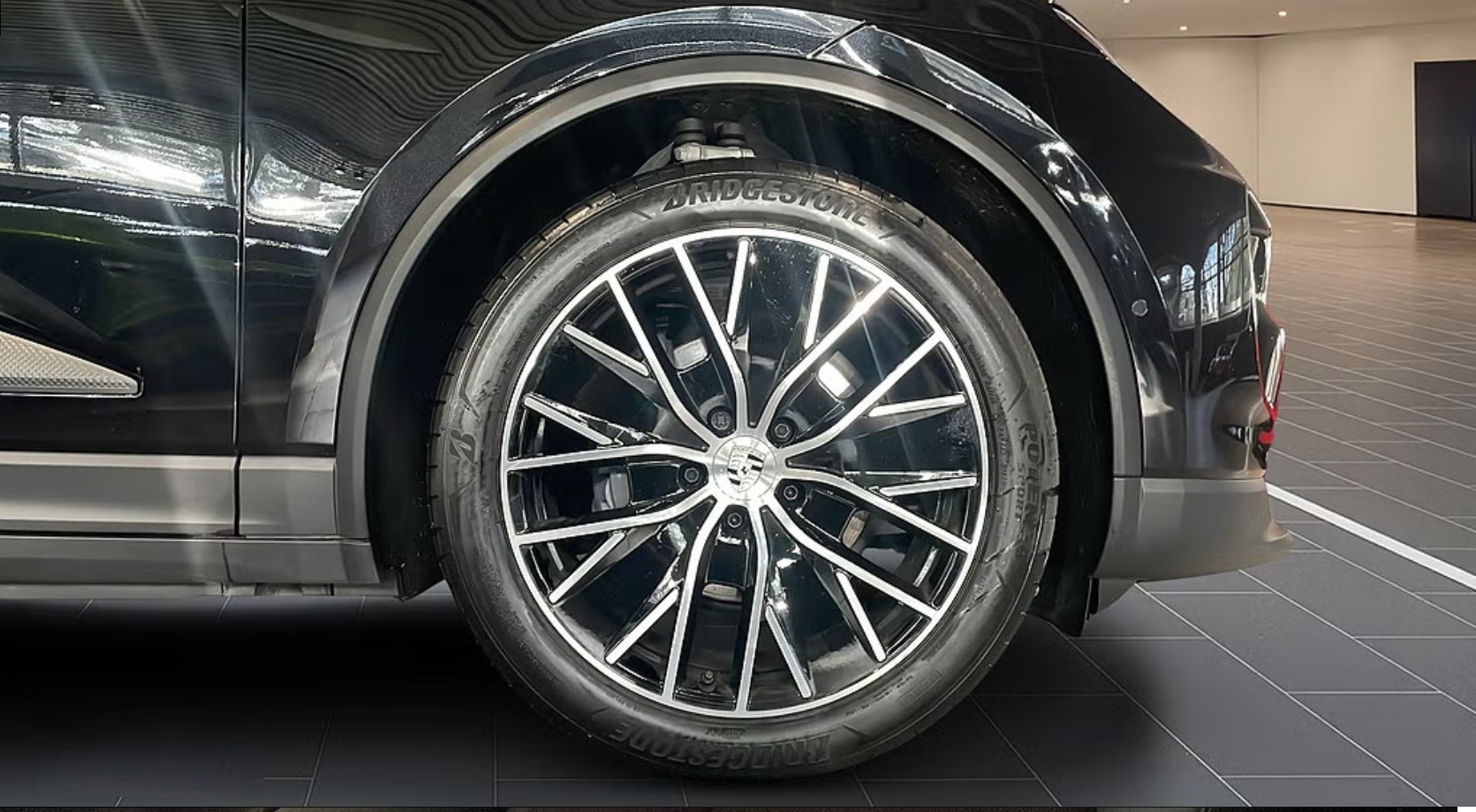 PORSCHE Macan 4 100kWh-image-1