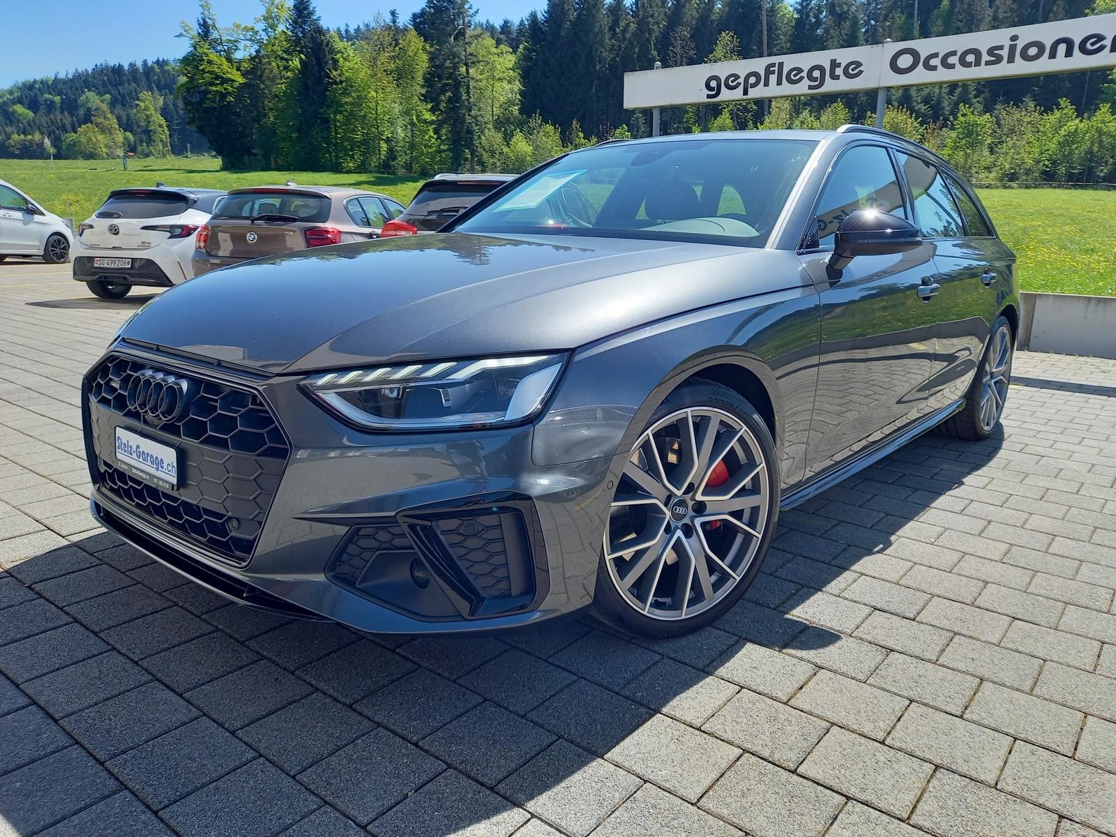 AUDI A4 Avant 45 TDI quattro tiptronic-image-0