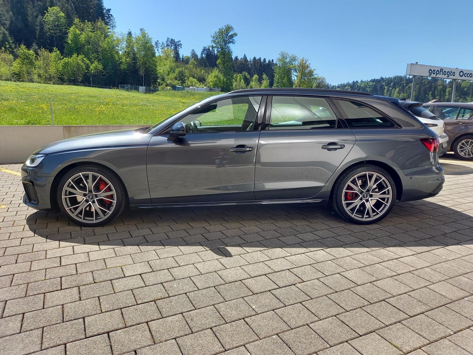 AUDI A4 Avant 45 TDI quattro tiptronic-image-1