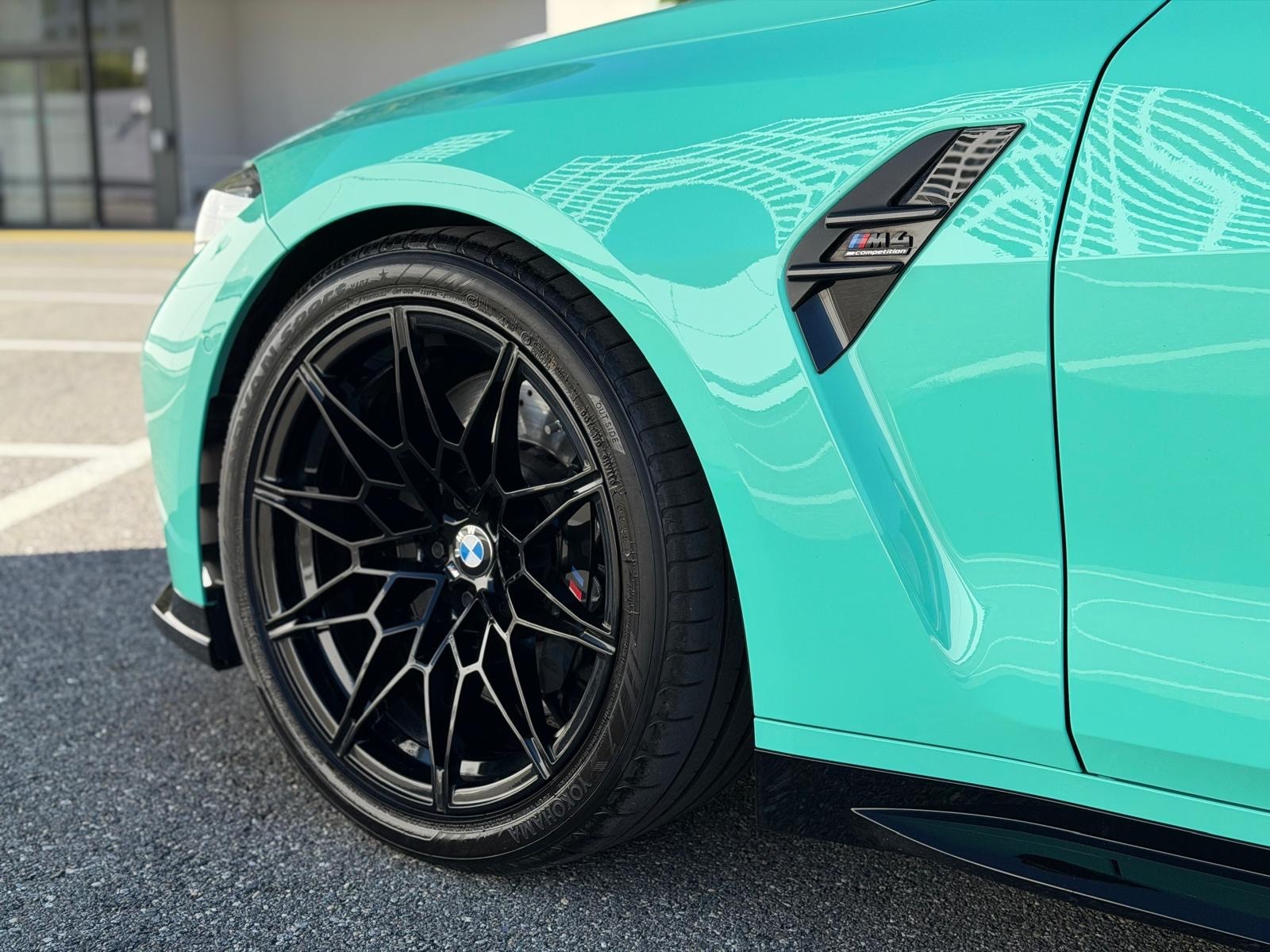 BMW M4 Coupé Competition M xDrive Individual Mint Green Werksgarantie bis 27.05.2027-image-7