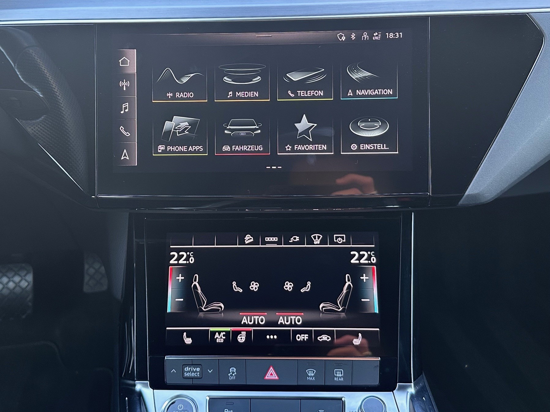AUDI e-tron 50 Advanced quattro-image-6