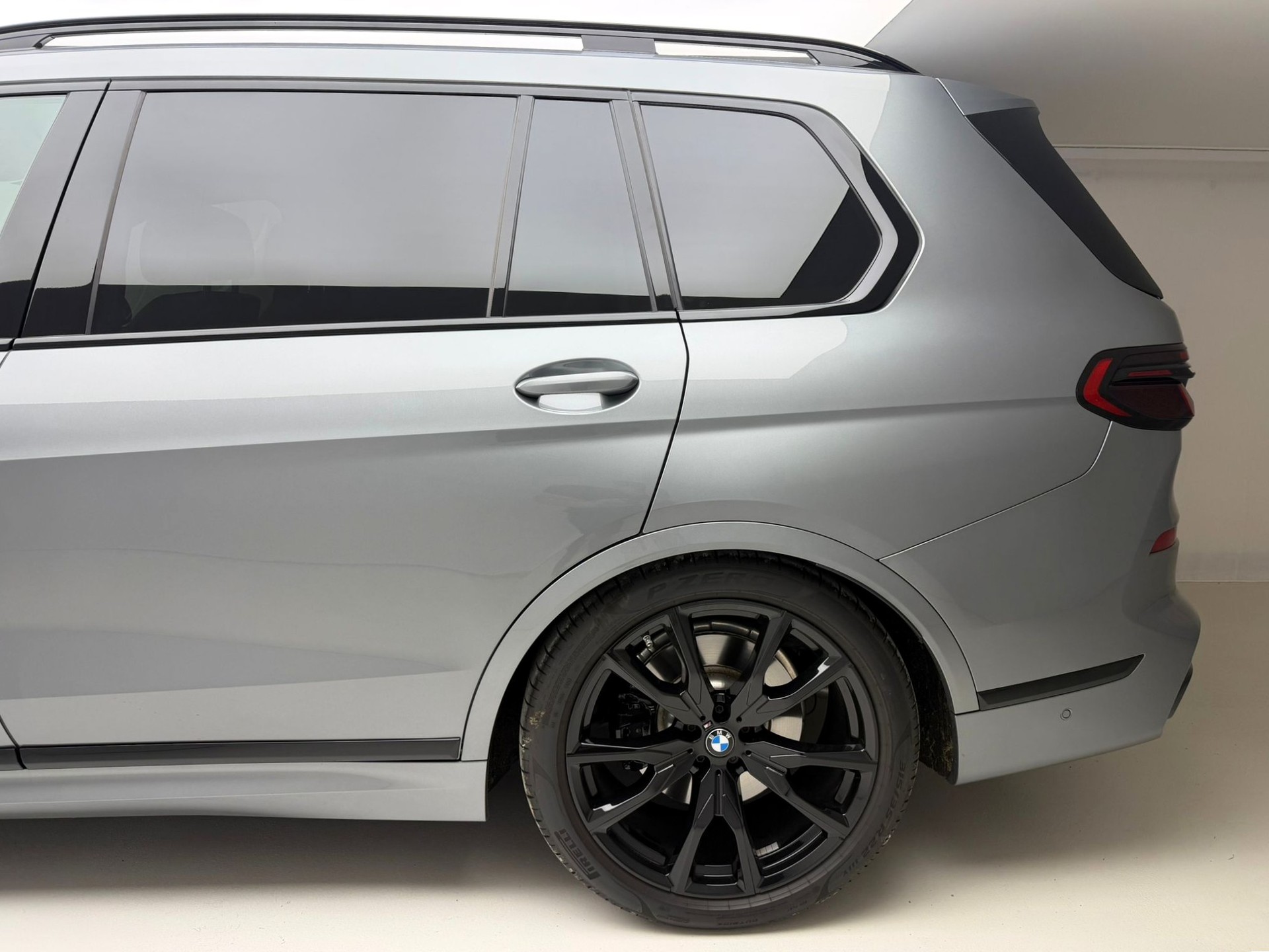 BMW X7 xDrive 48V 40d M Sport Pro Steptronic-image-7
