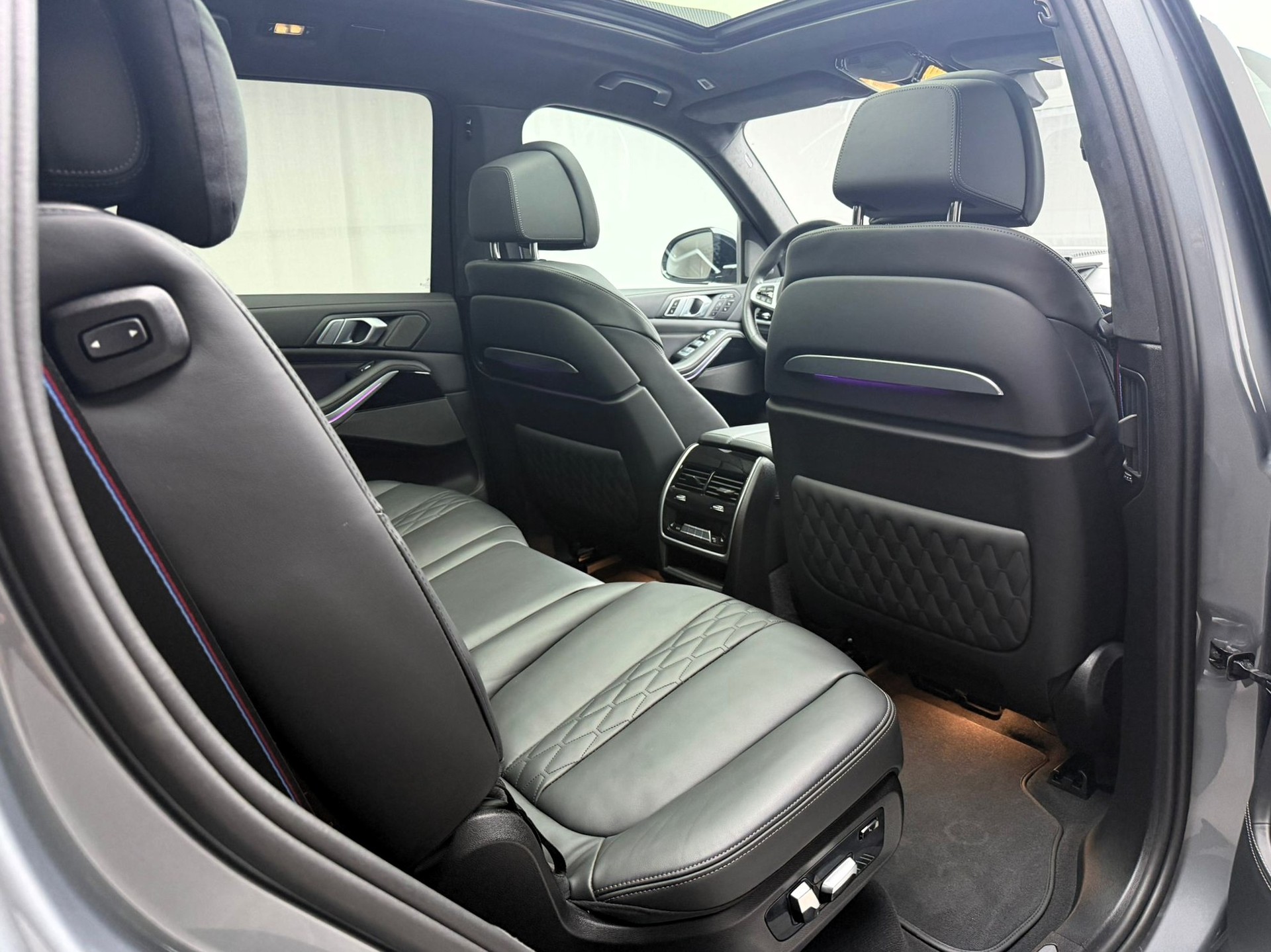 BMW X7 xDrive 48V 40d M Sport Pro Steptronic-image-12