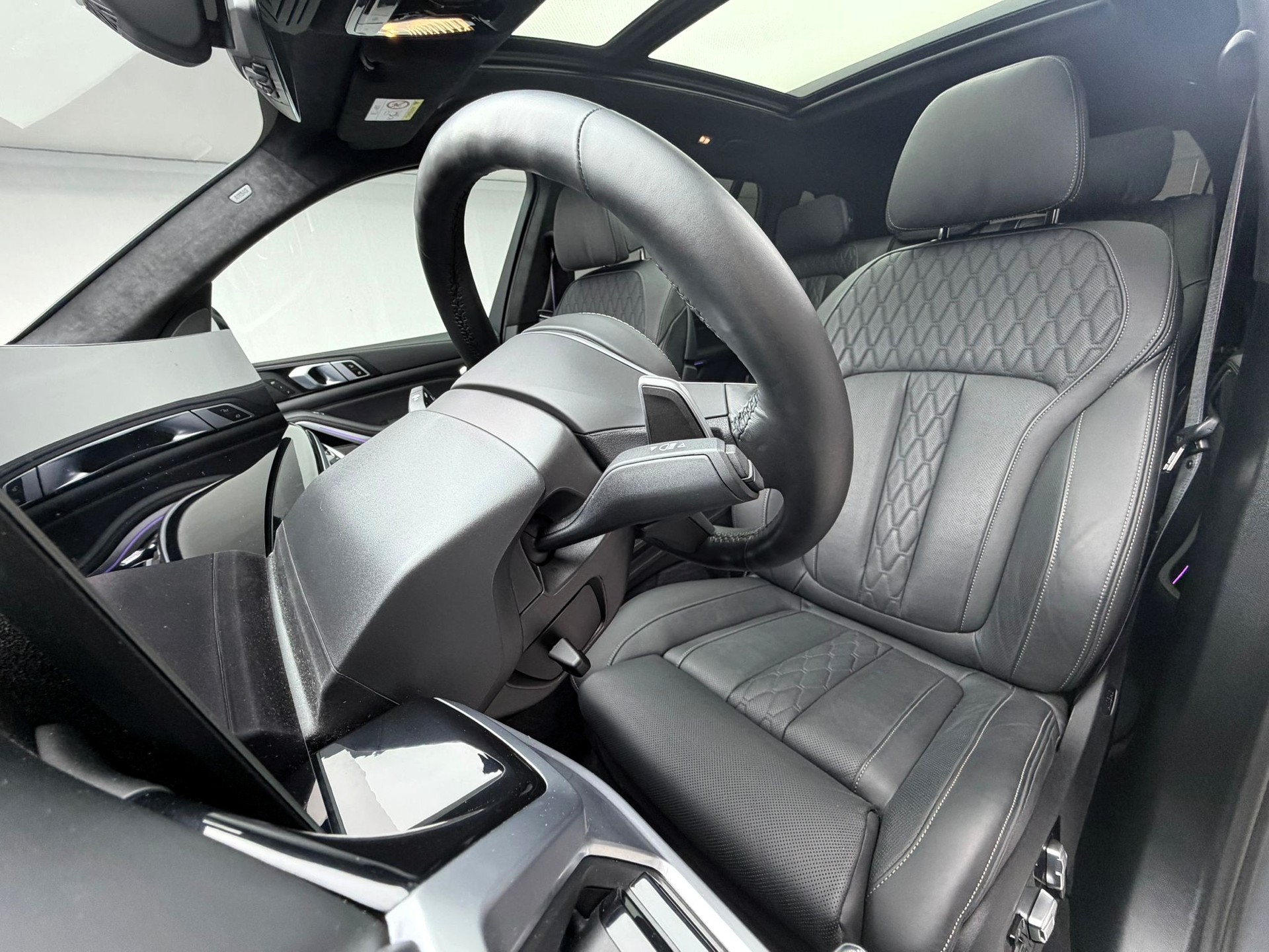 BMW X7 xDrive 48V 40d M Sport Pro Steptronic-image-17