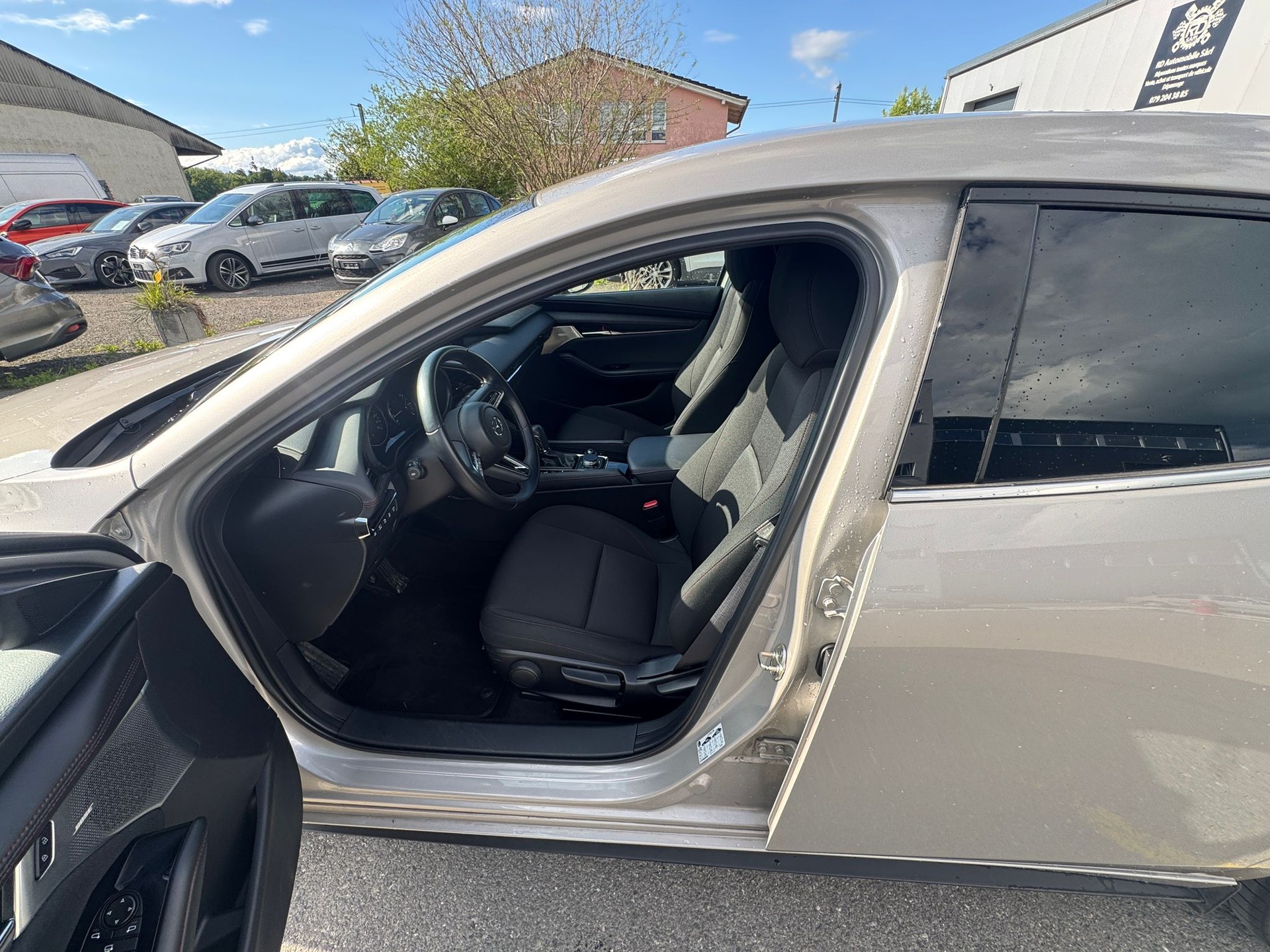 MAZDA 3 Hatchback SKYACTIV-X MHybrid 186 Homura AWD Automat-image-9