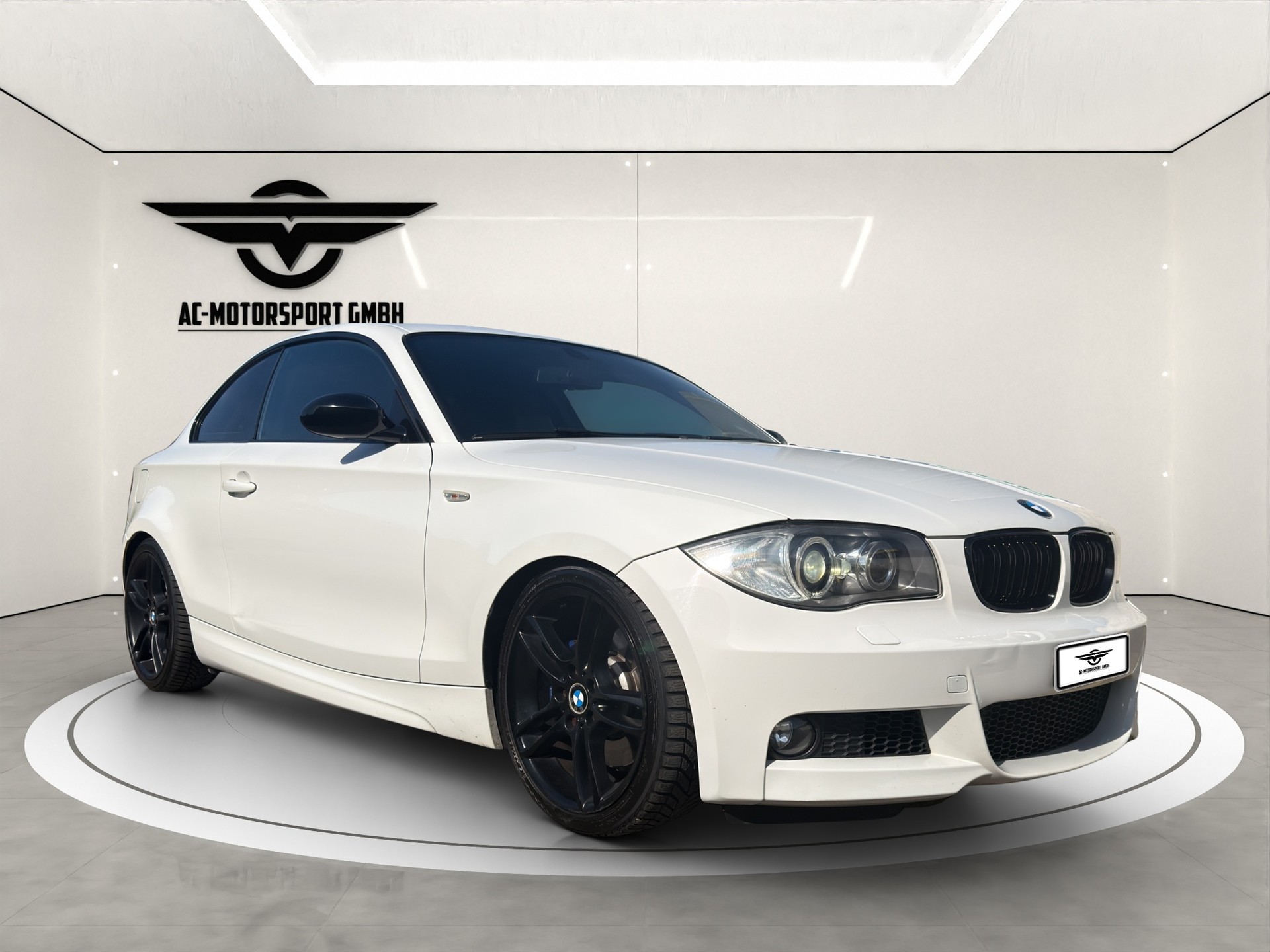 BMW 123d Coupé-image-3