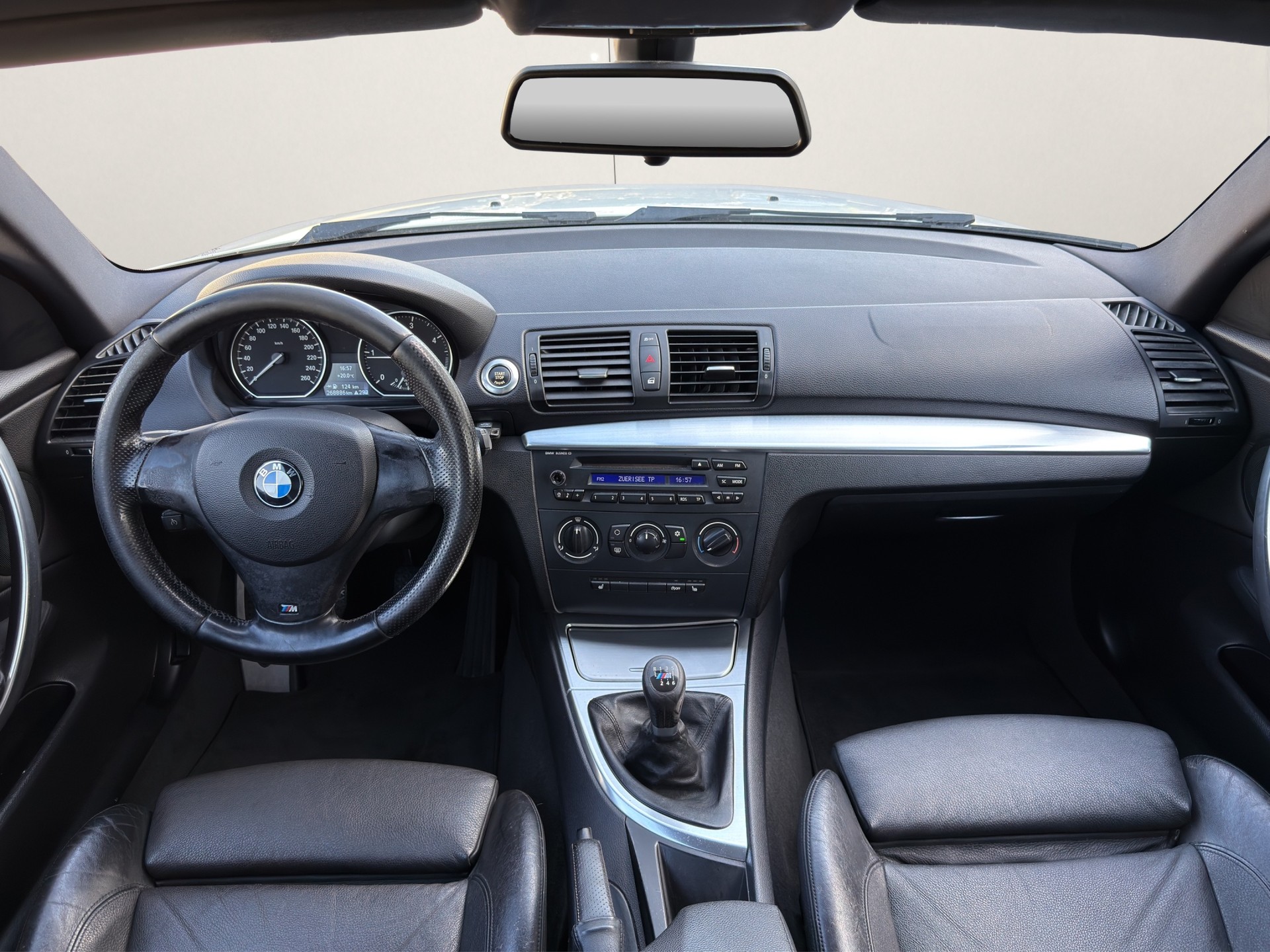 BMW 123d Coupé-image-14