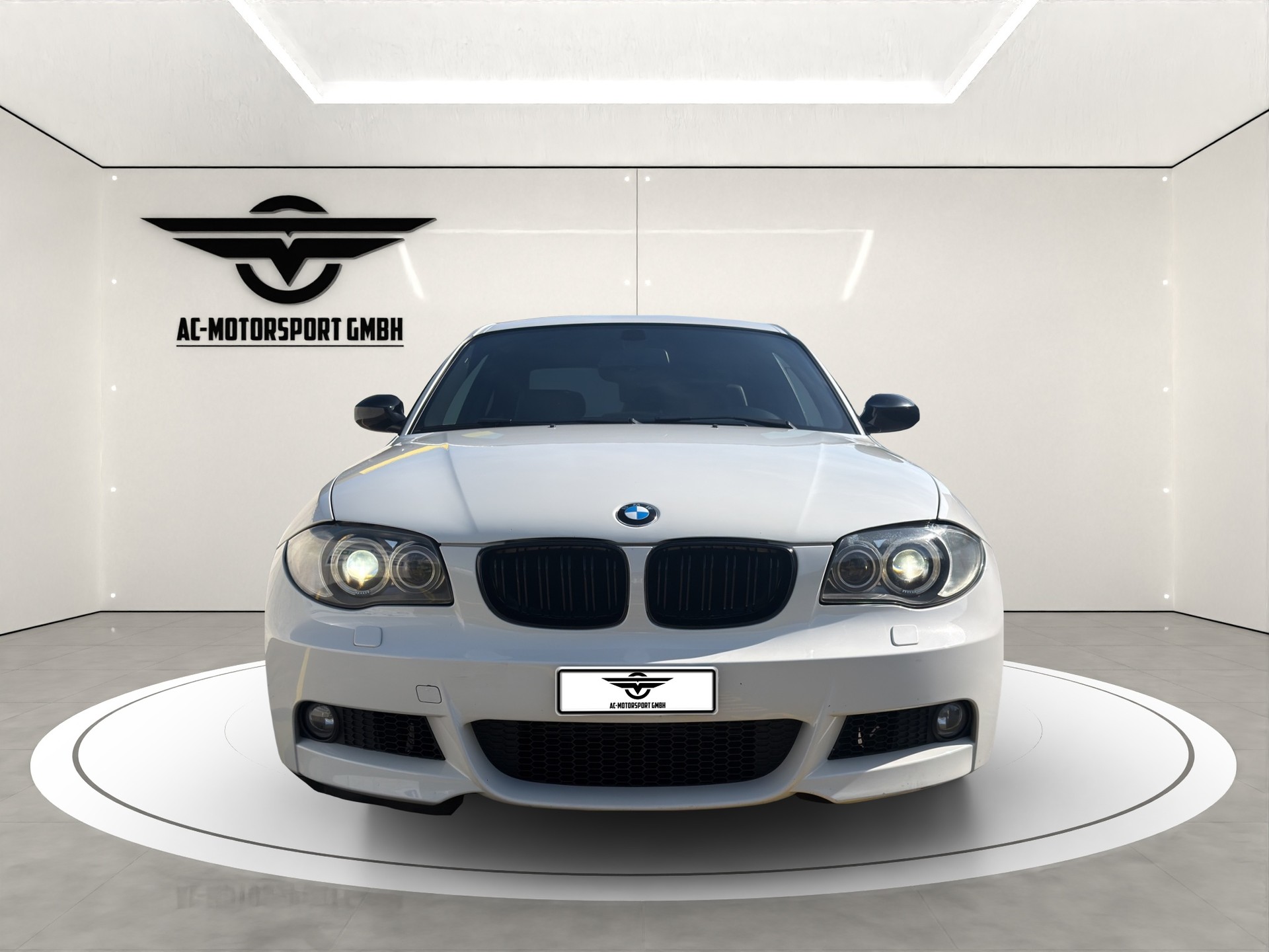BMW 123d Coupé-image-1