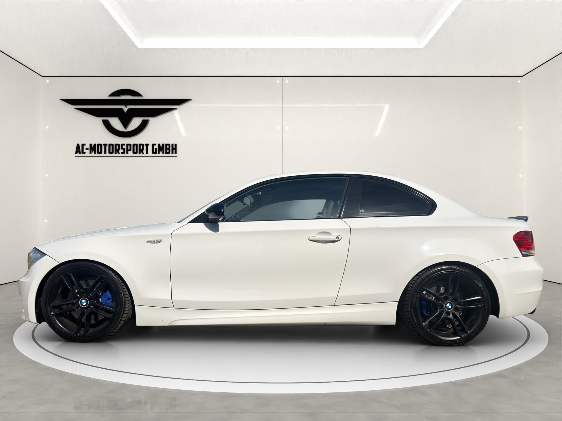 BMW 123d Coupé-image-4